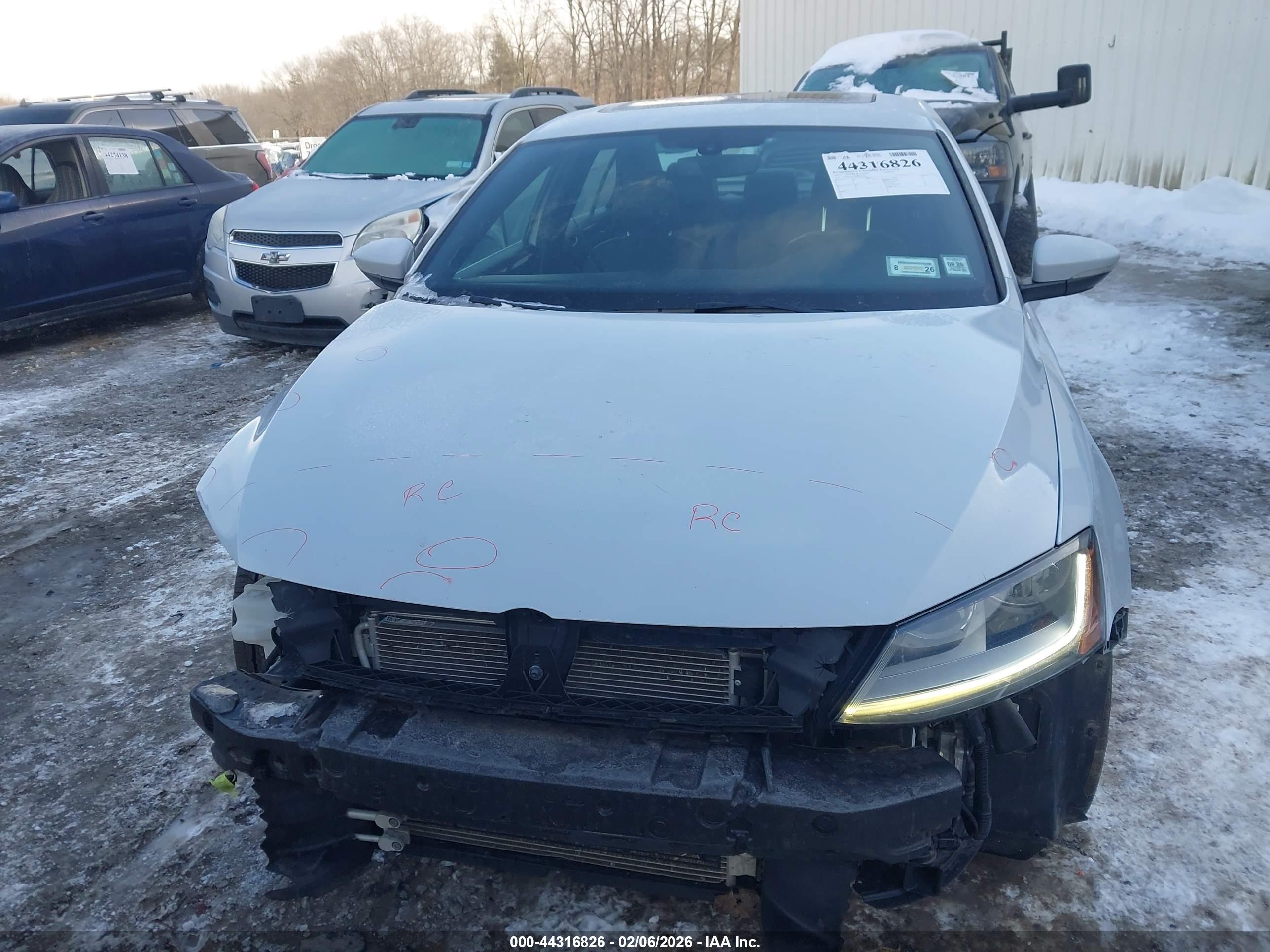VOLKSWAGEN JETTA image 6