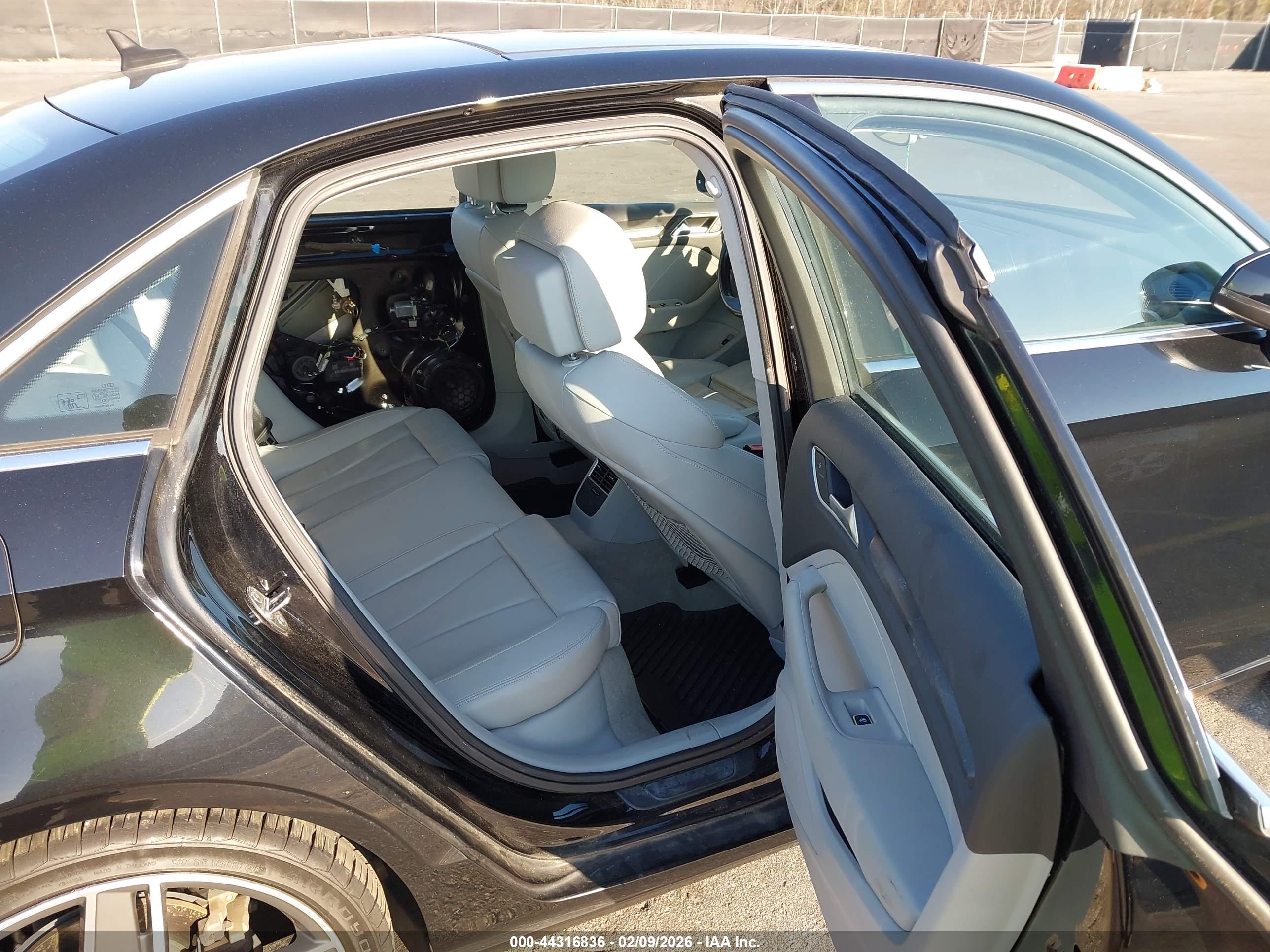 AUDI A3 image 8
