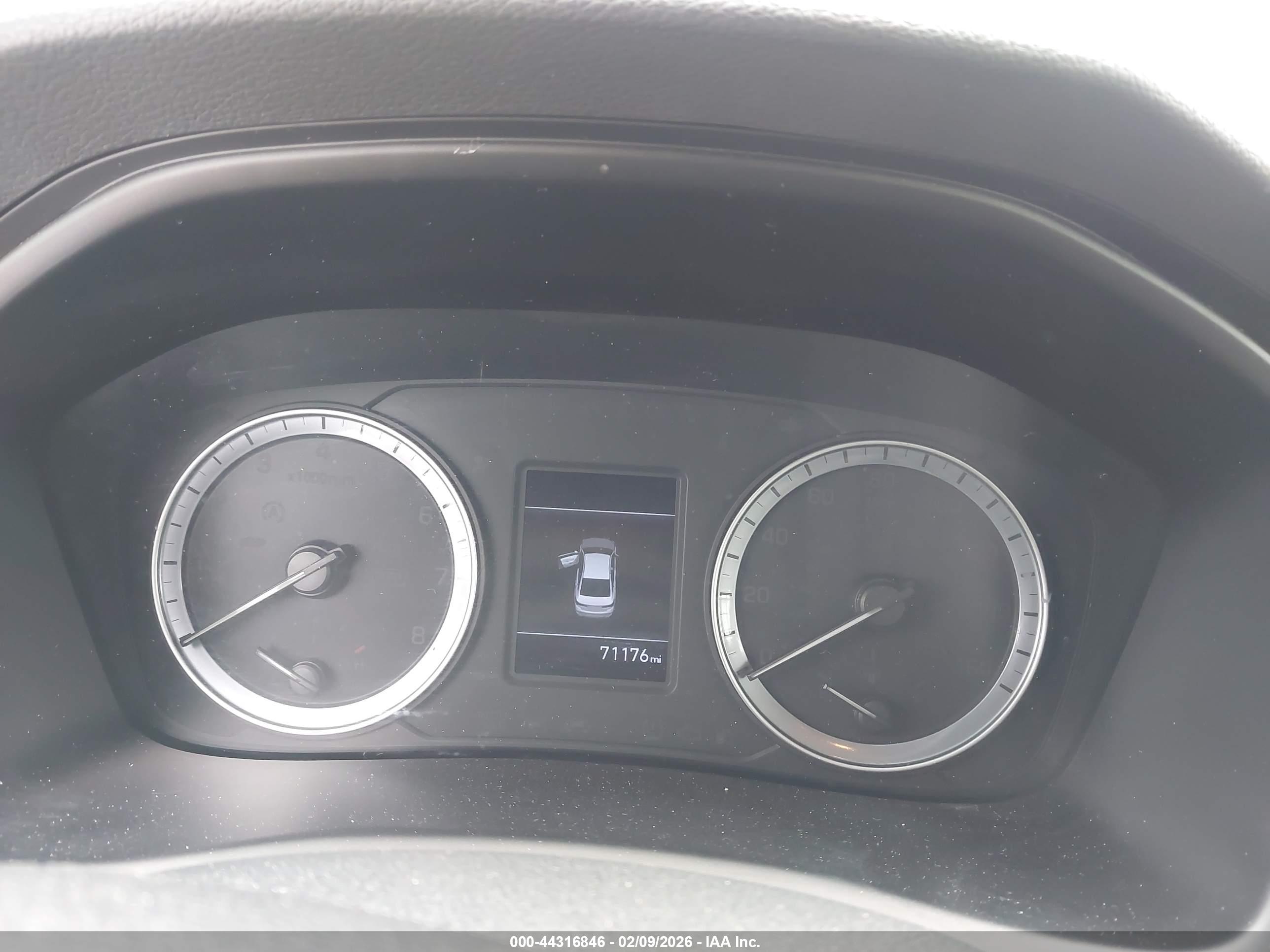 HYUNDAI SONATA image 7