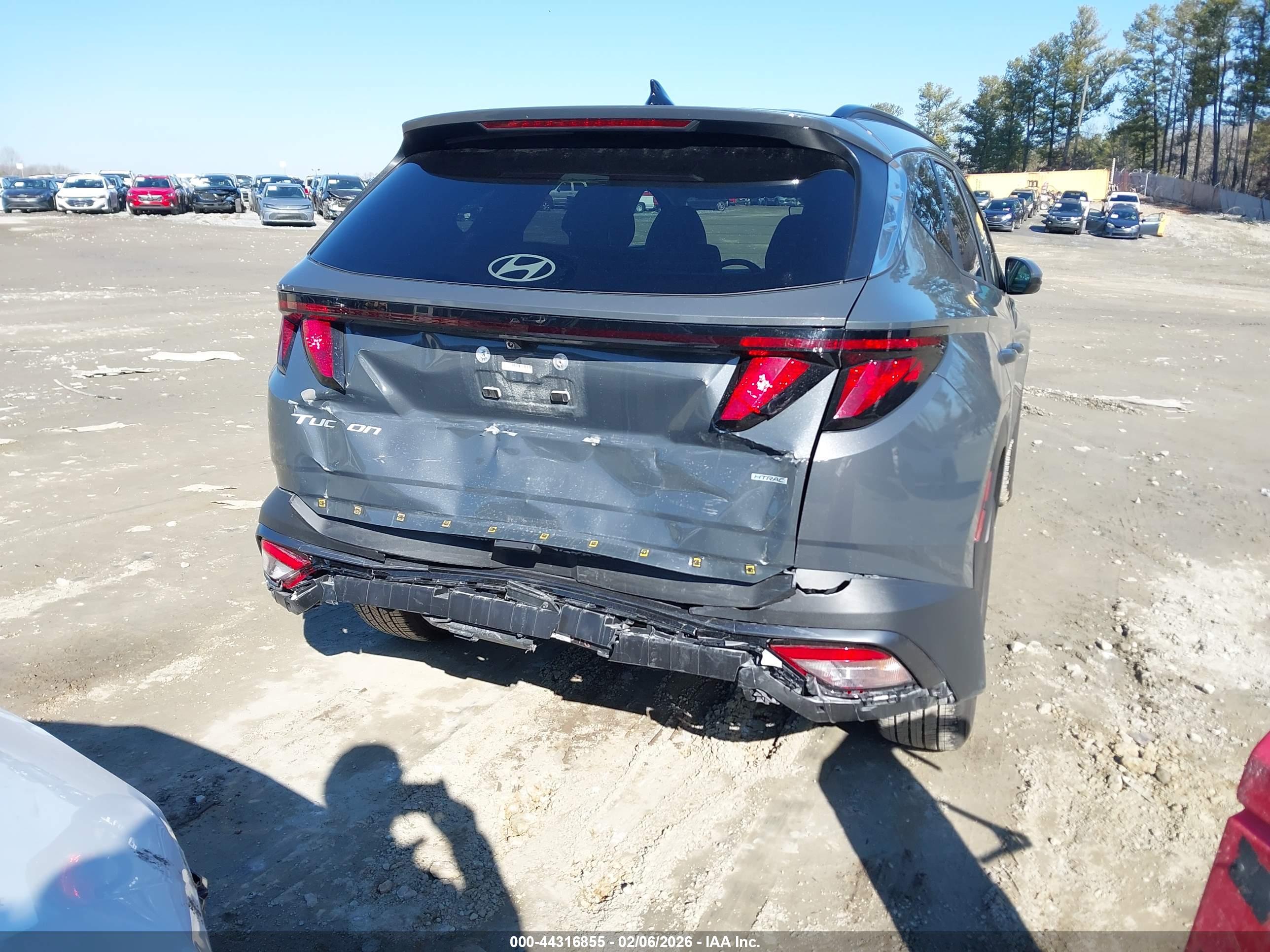 HYUNDAI TUCSON image 4