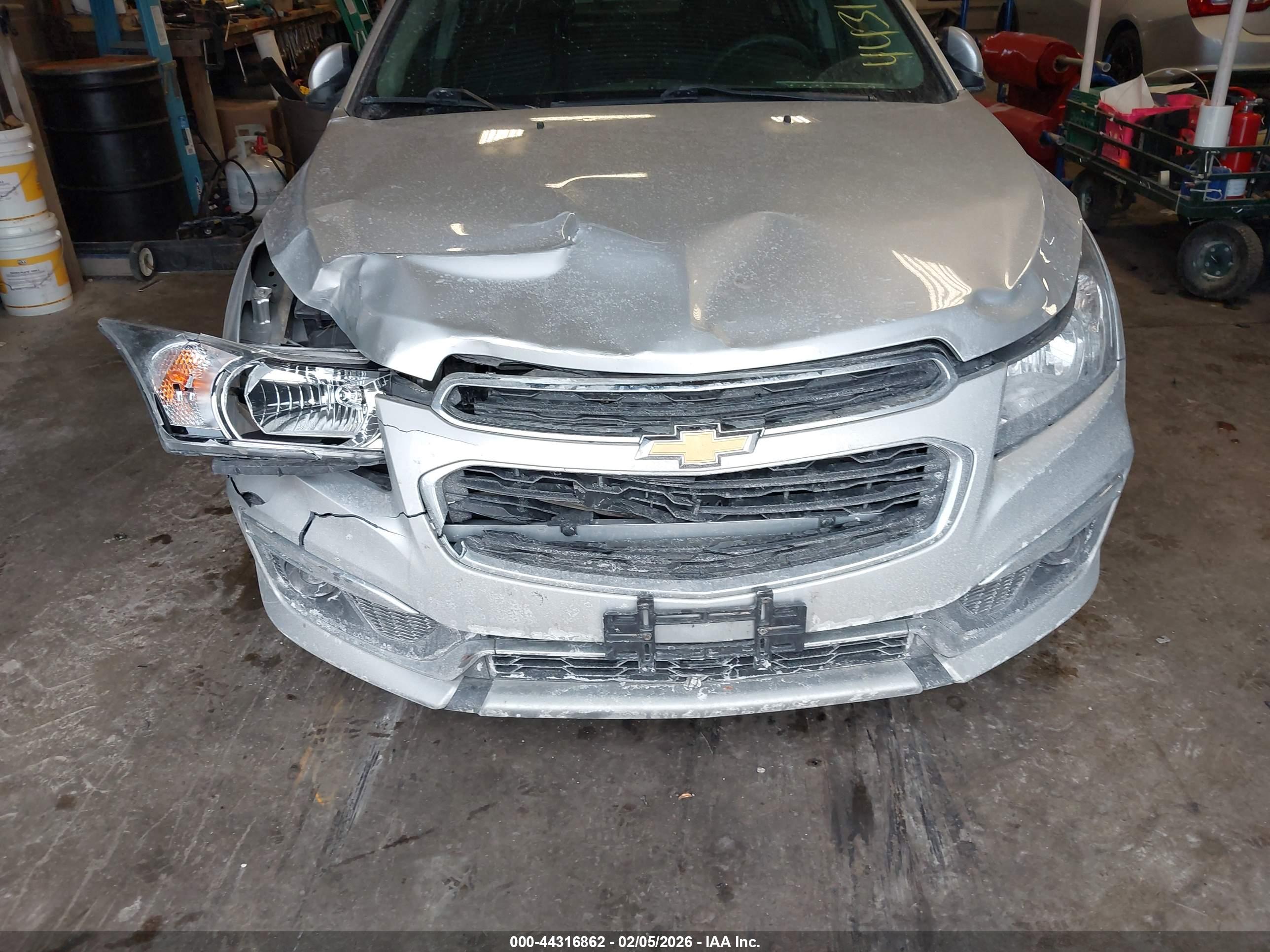 CHEVROLET CRUZE image 6