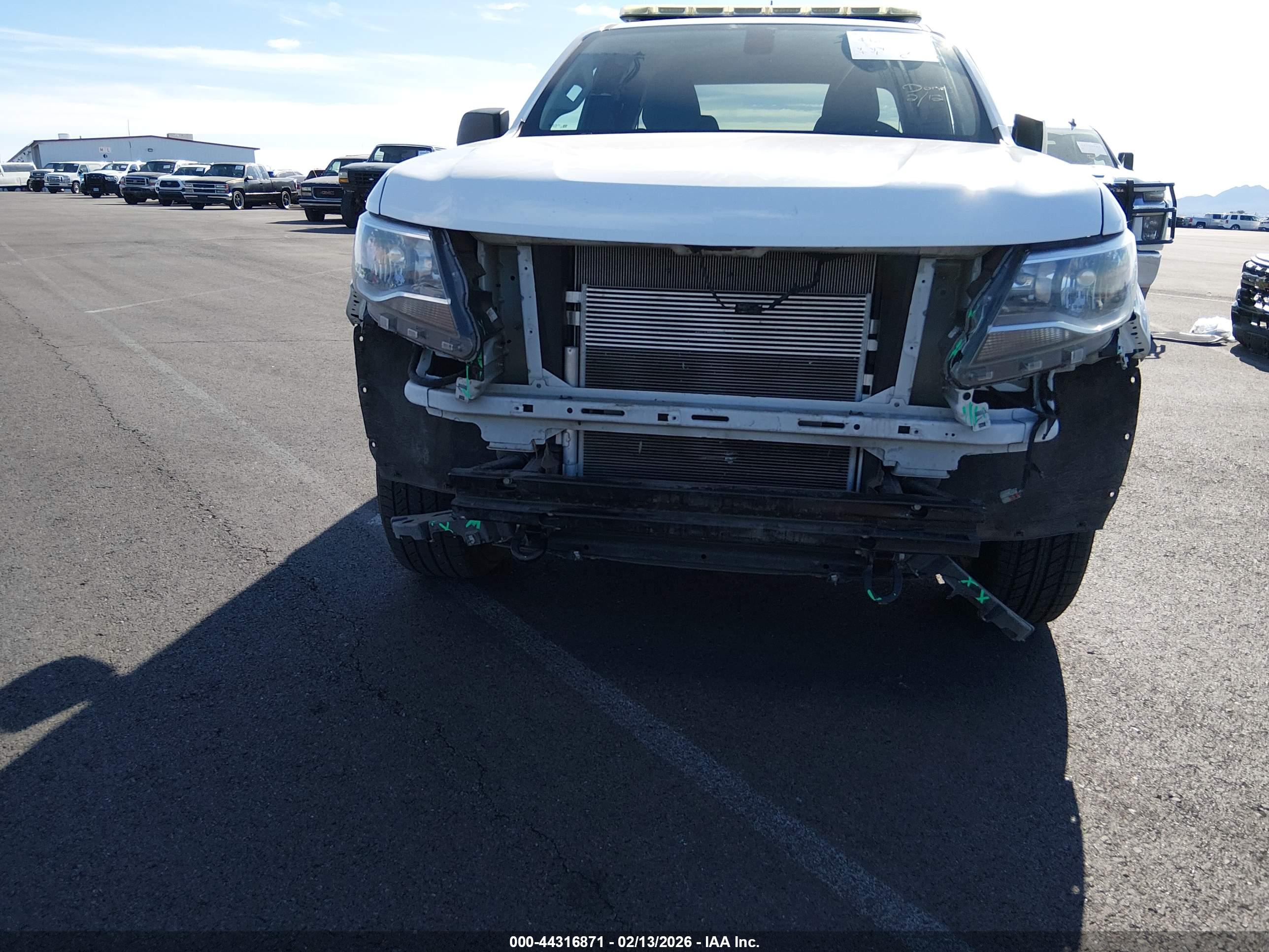 CHEVROLET COLORADO image 6