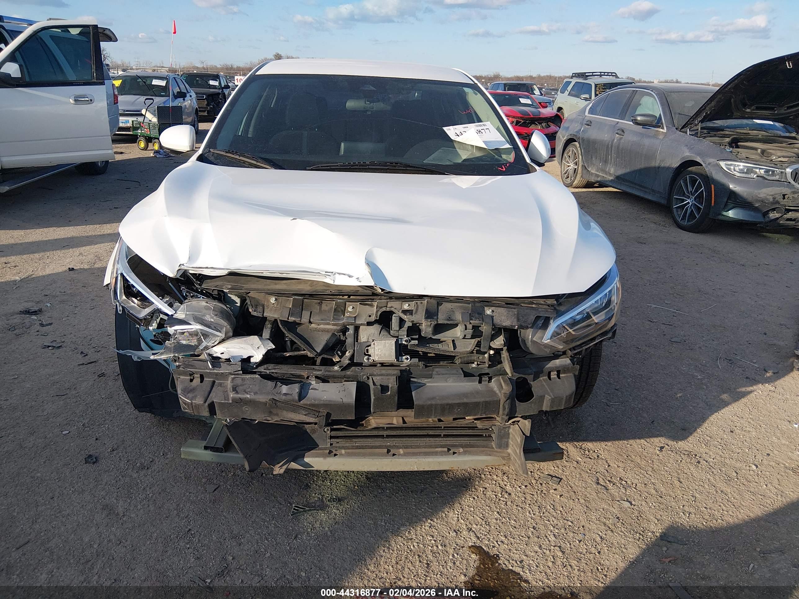 NISSAN SENTRA image 6
