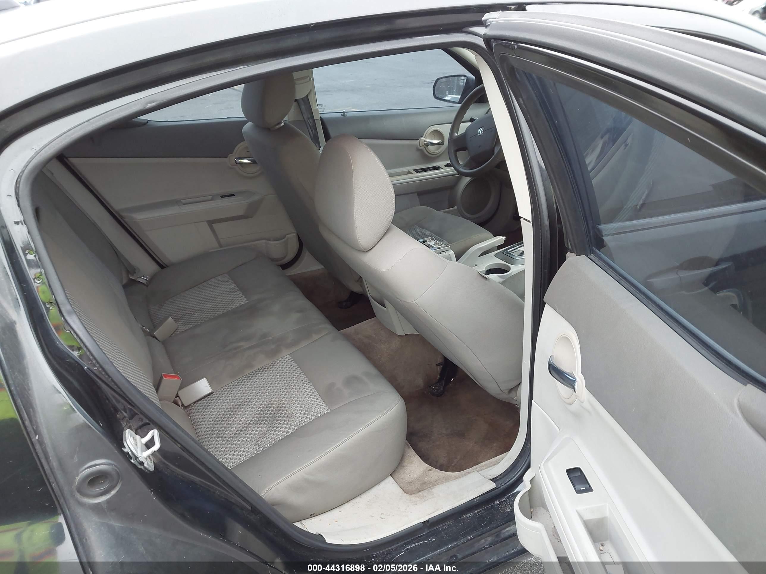 DODGE AVENGER image 8