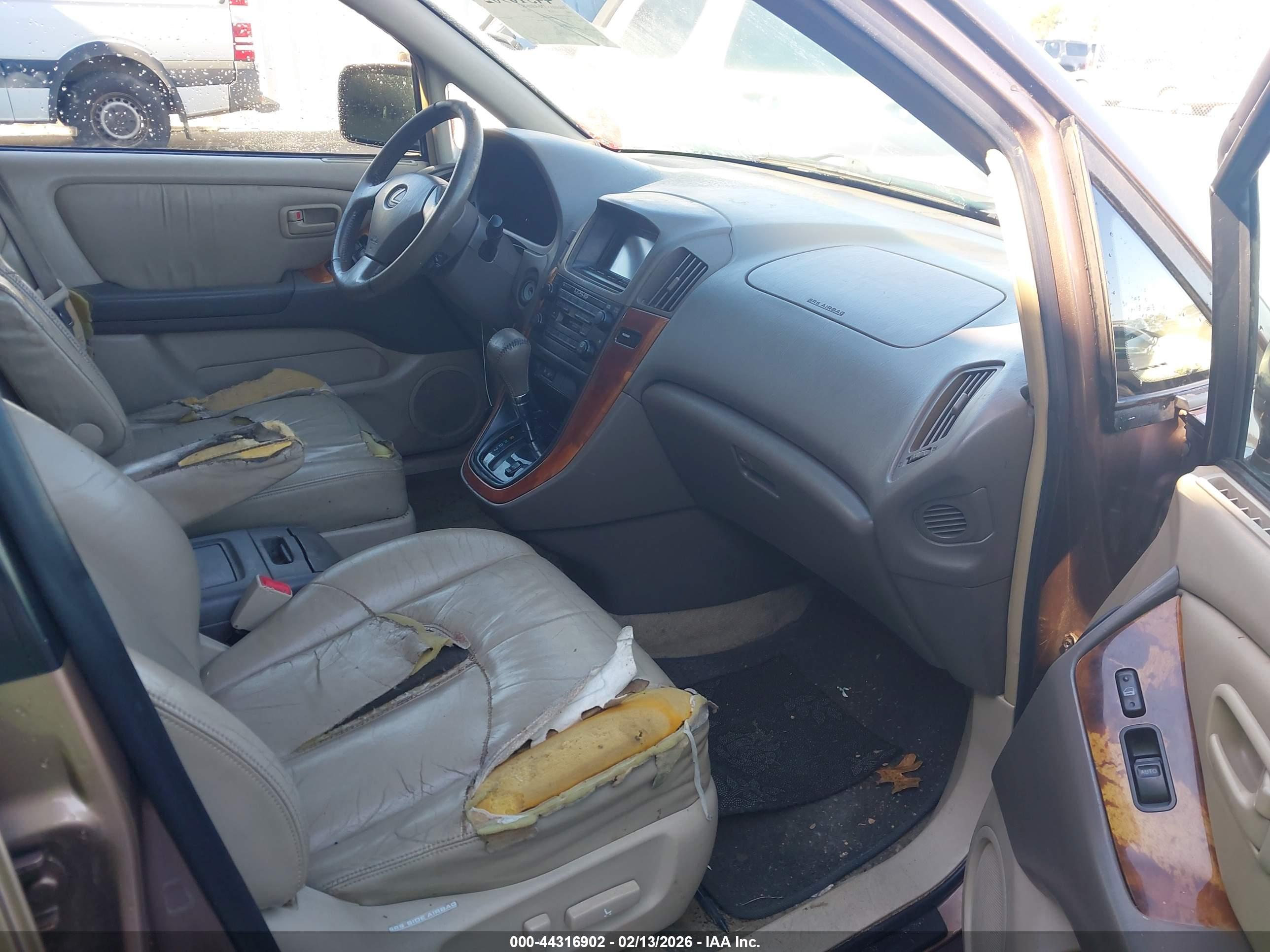 LEXUS RX image 5