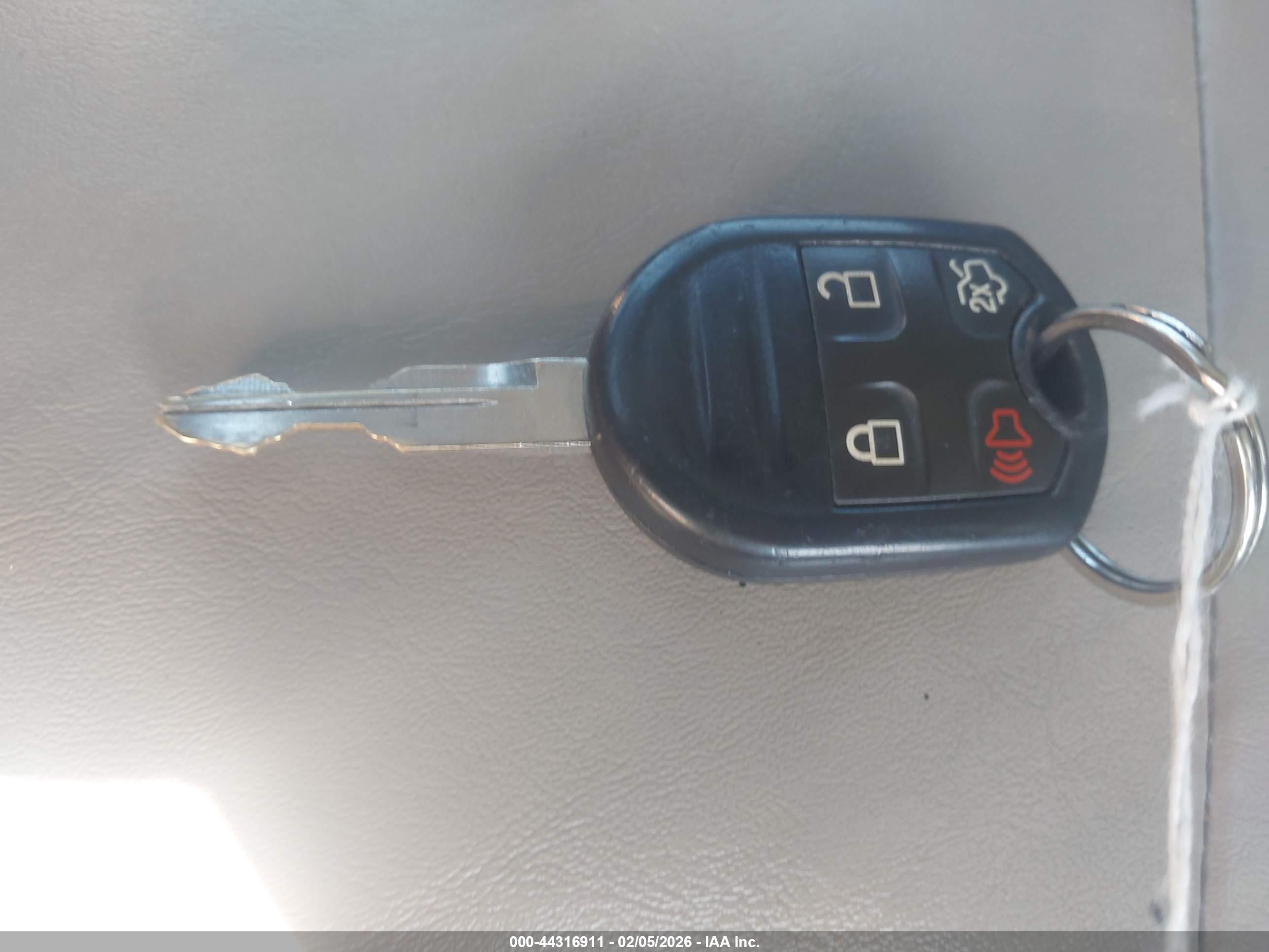 FORD ESCAPE image 11
