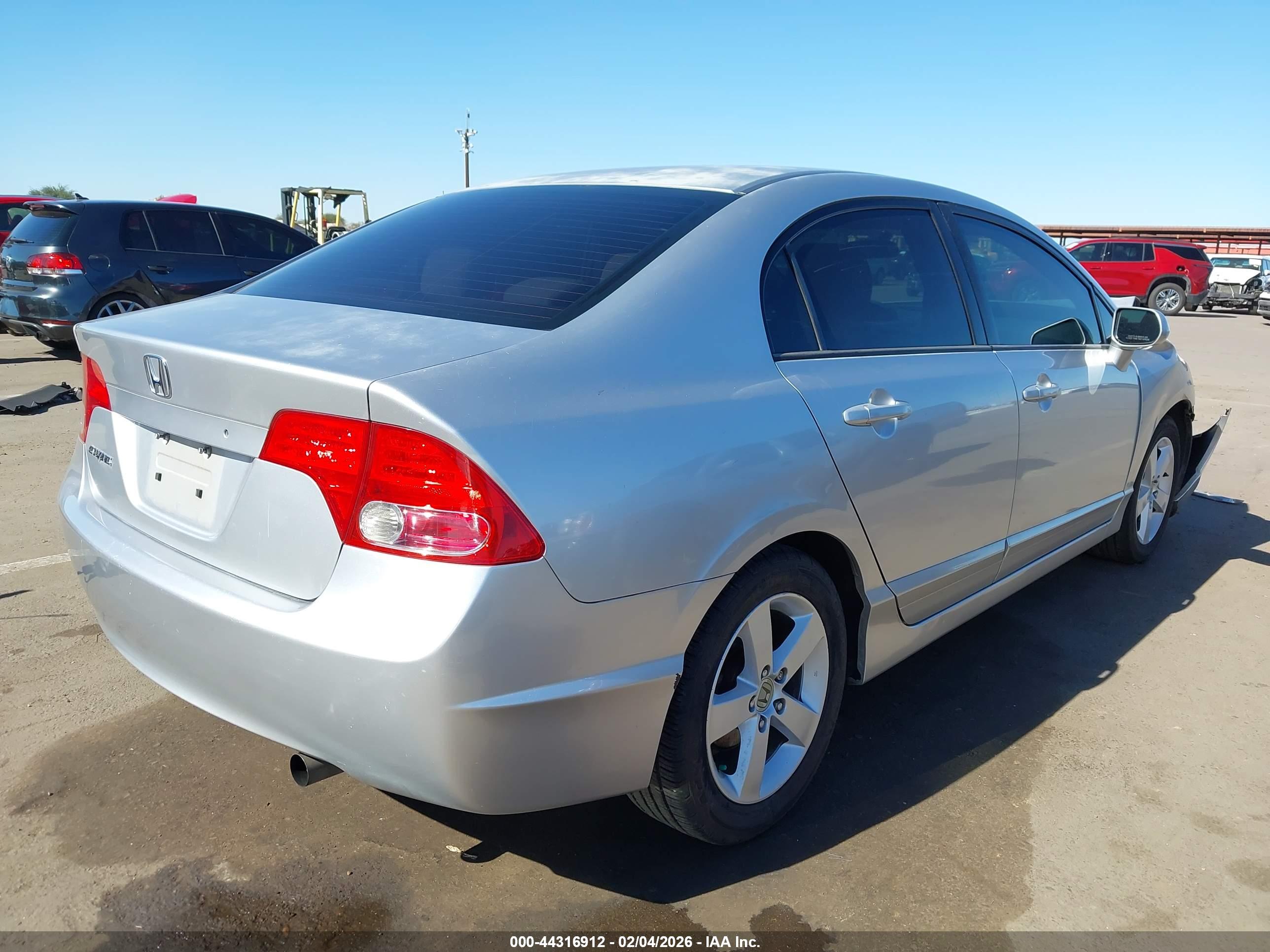 HONDA CIVIC image 4