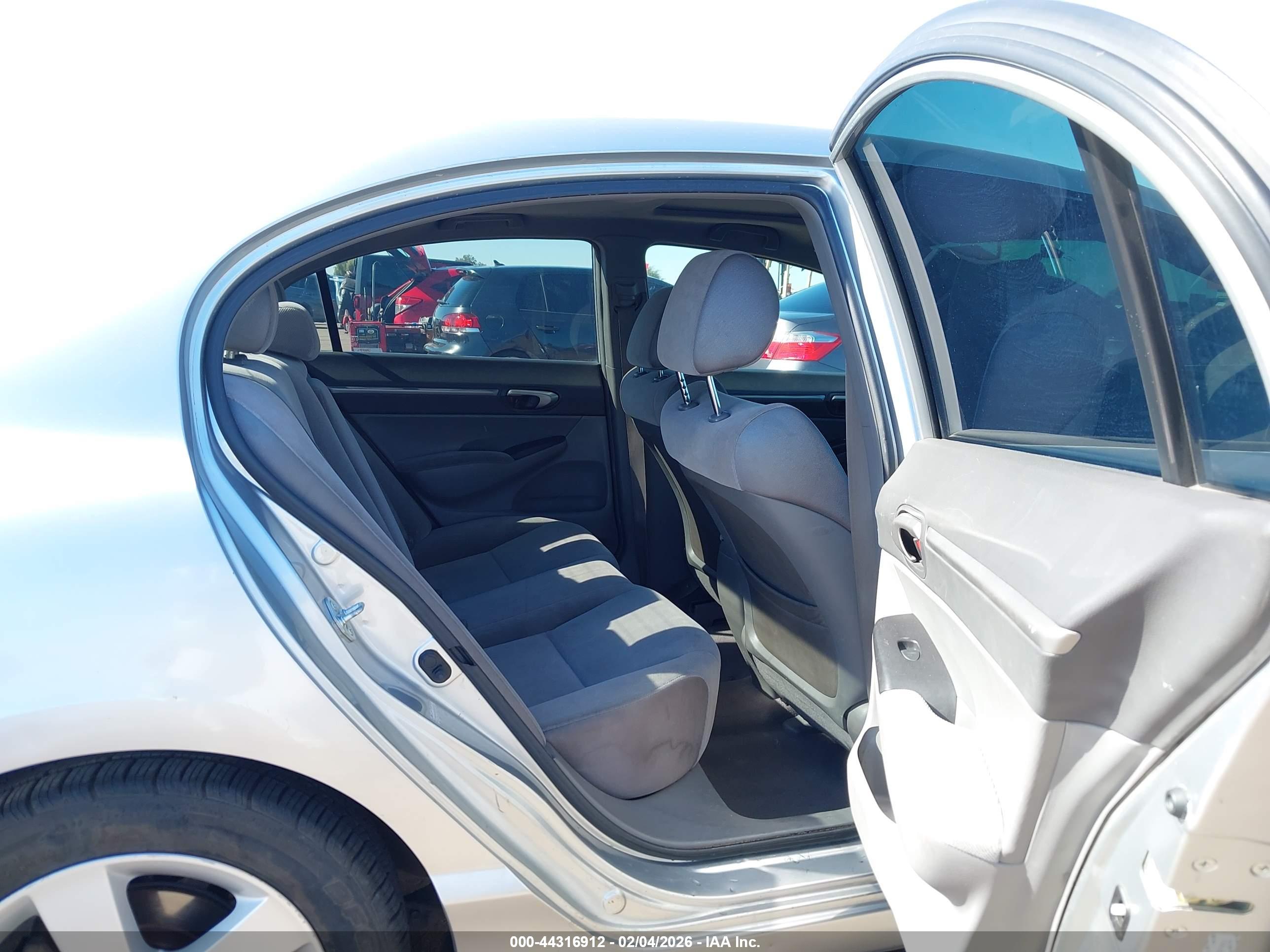 HONDA CIVIC image 8