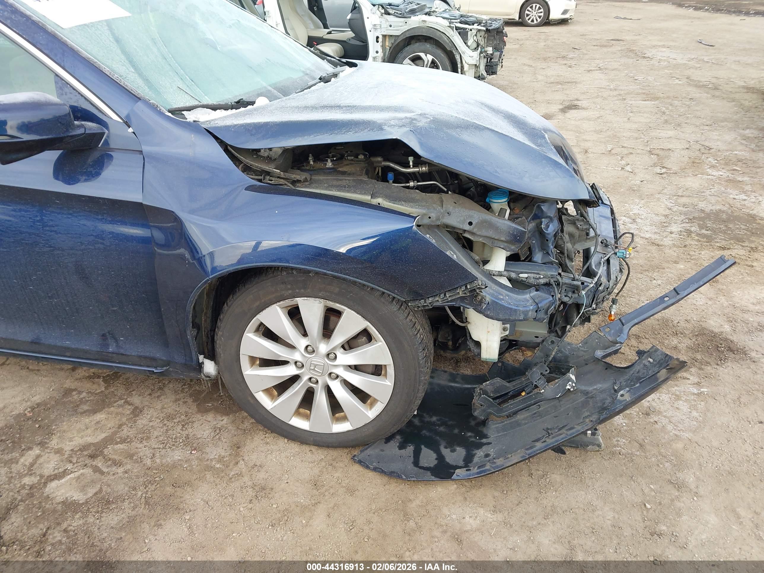 HONDA ACCORD image 6