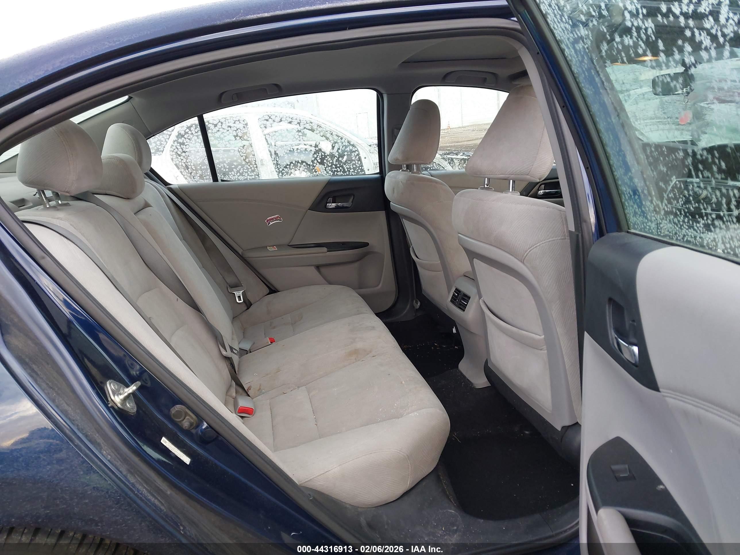 HONDA ACCORD image 8