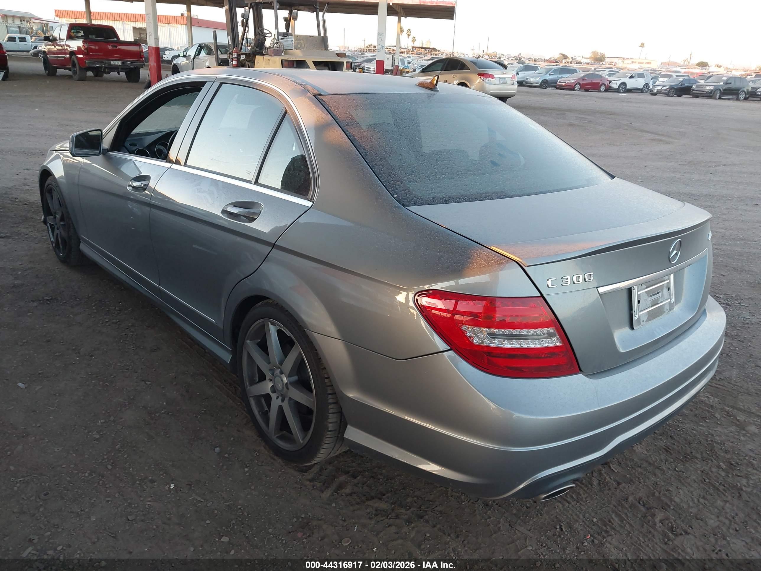 MERCEDES-BENZ C image 3