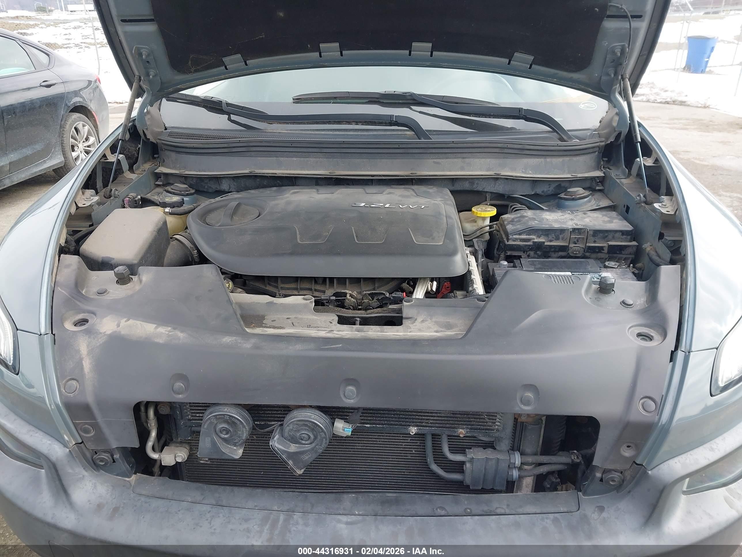 JEEP CHEROKEE image 10