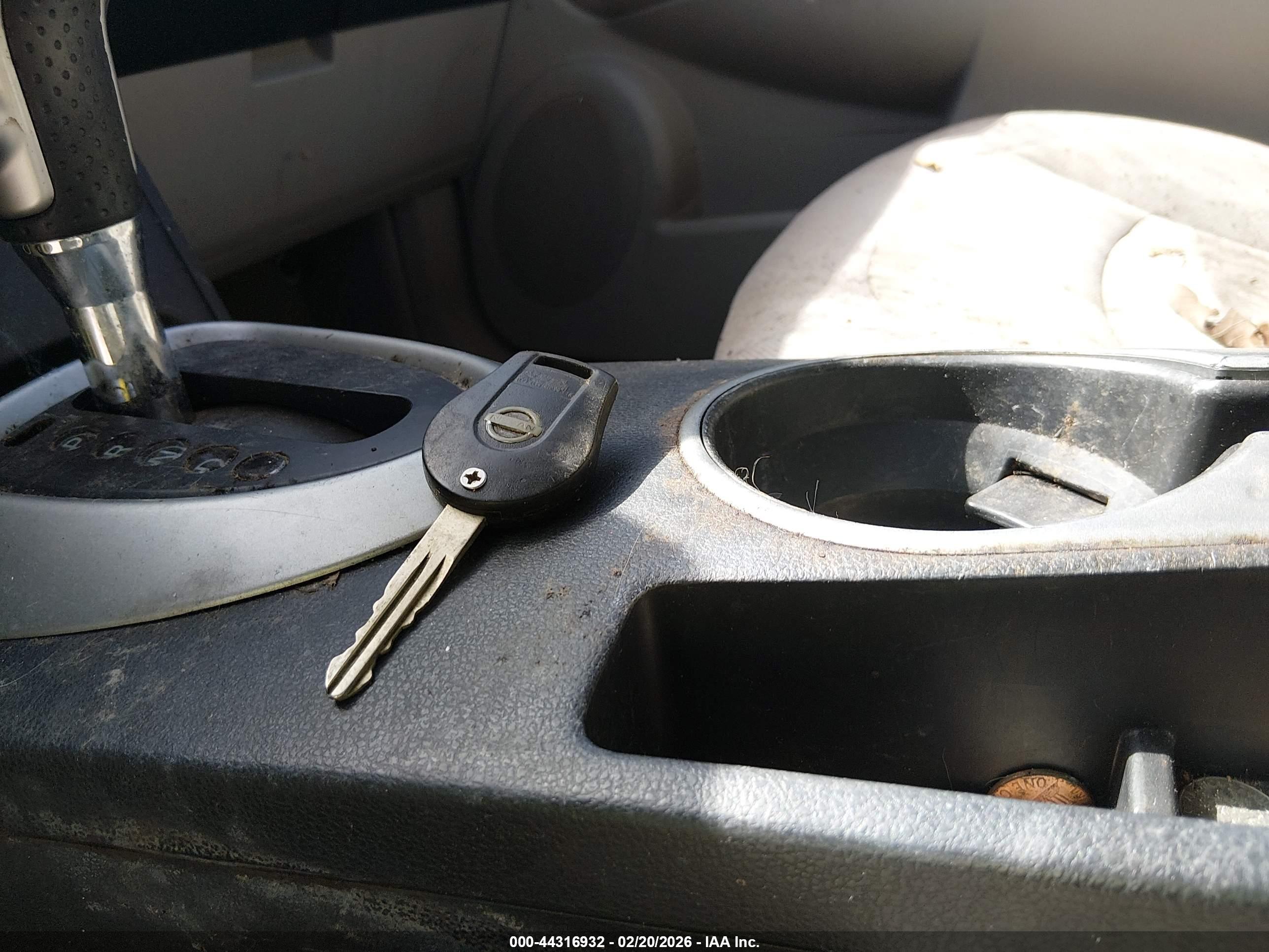 NISSAN ROGUE image 11