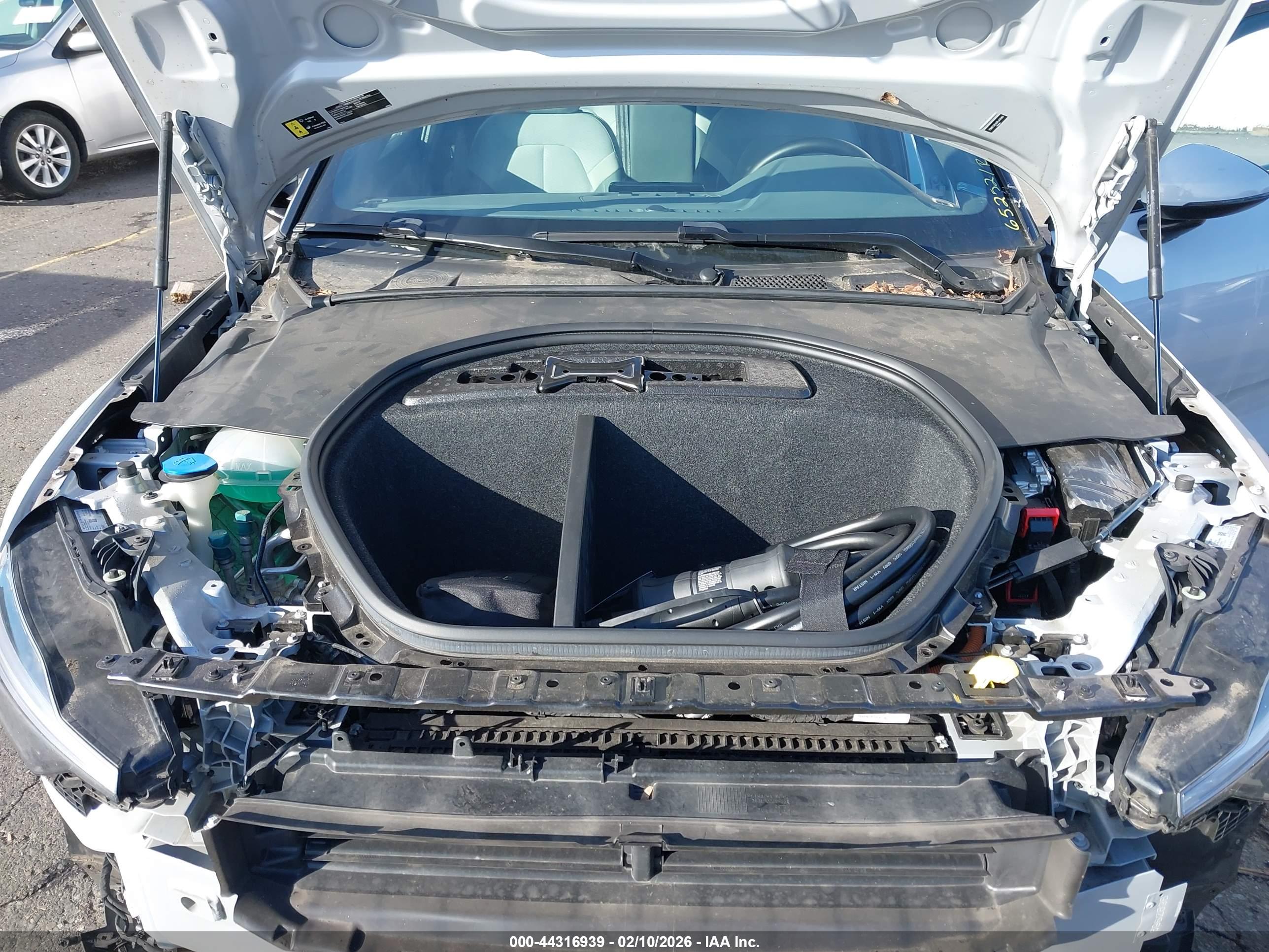 POLESTAR 2 image 10