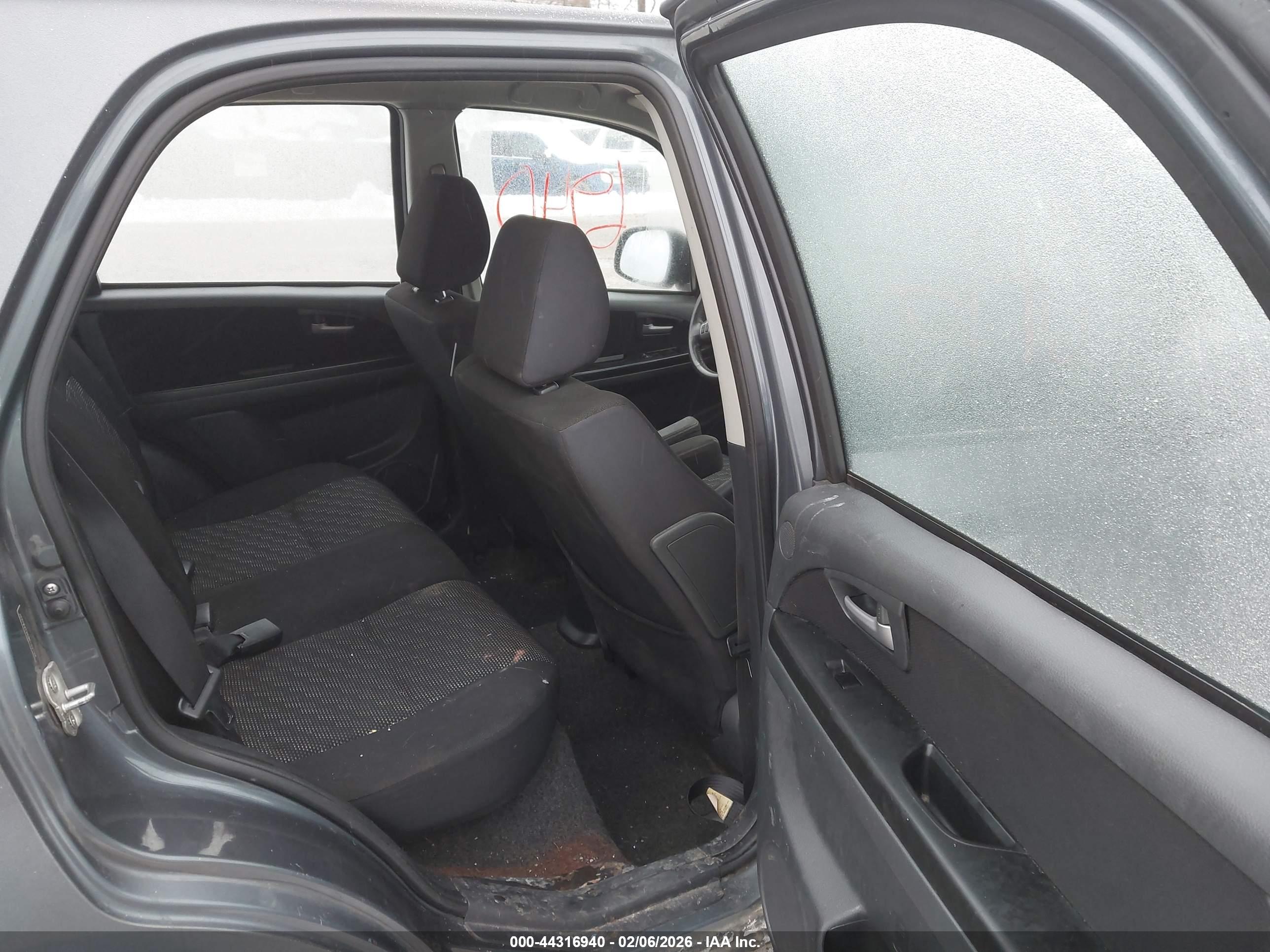 SUZUKI SX4 image 8