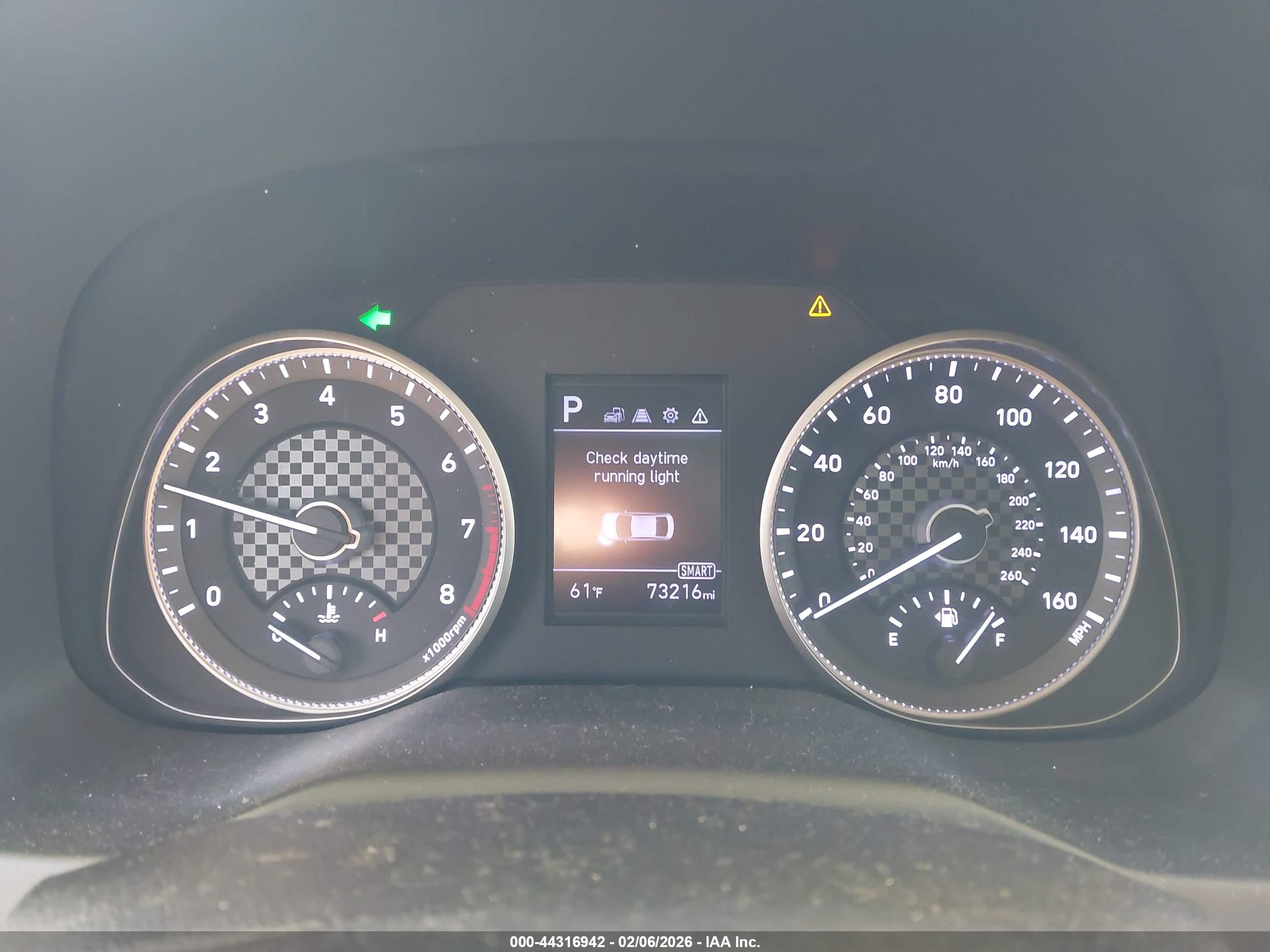 HYUNDAI ELANTRA image 7