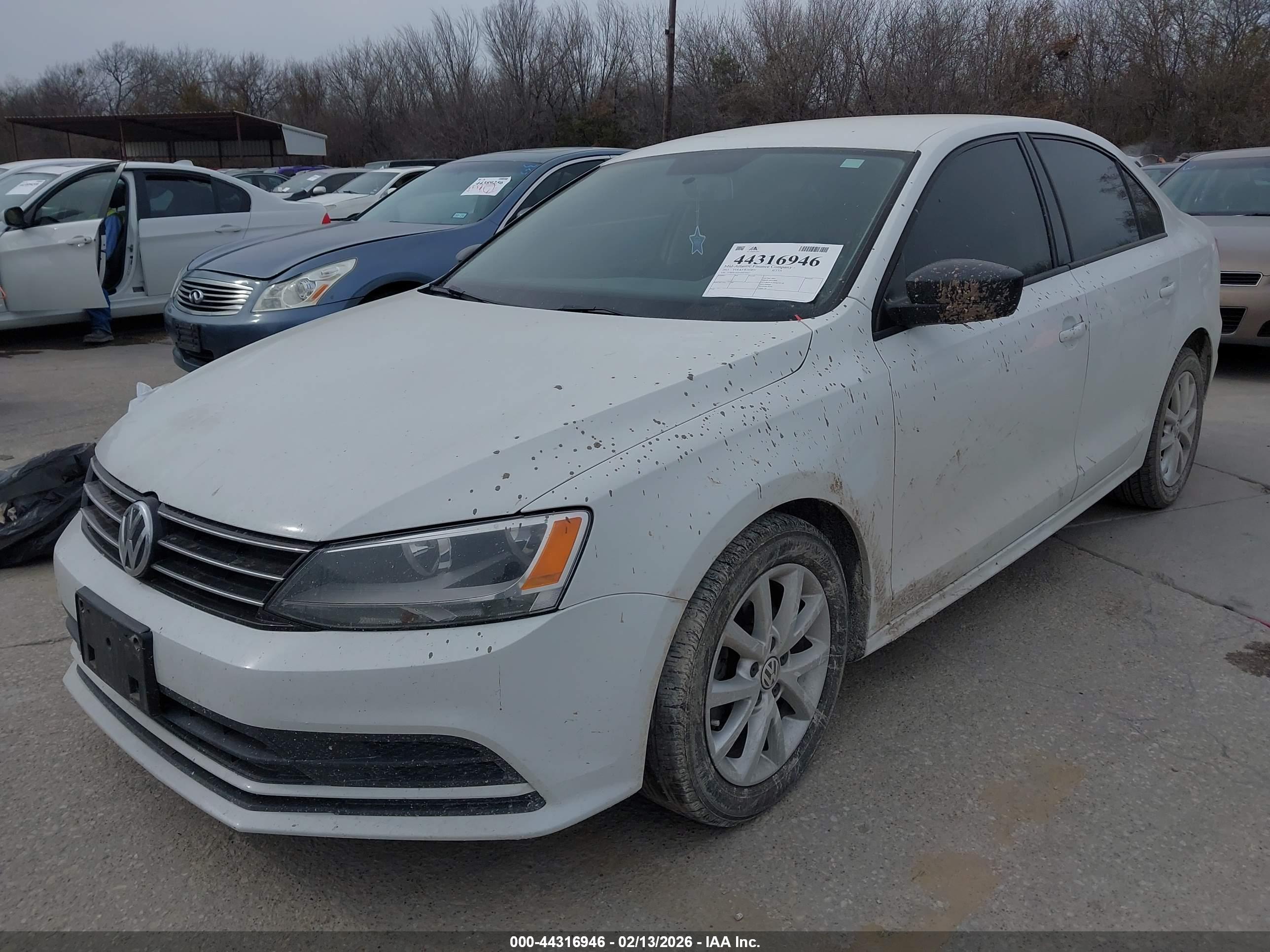 VOLKSWAGEN JETTA image 2