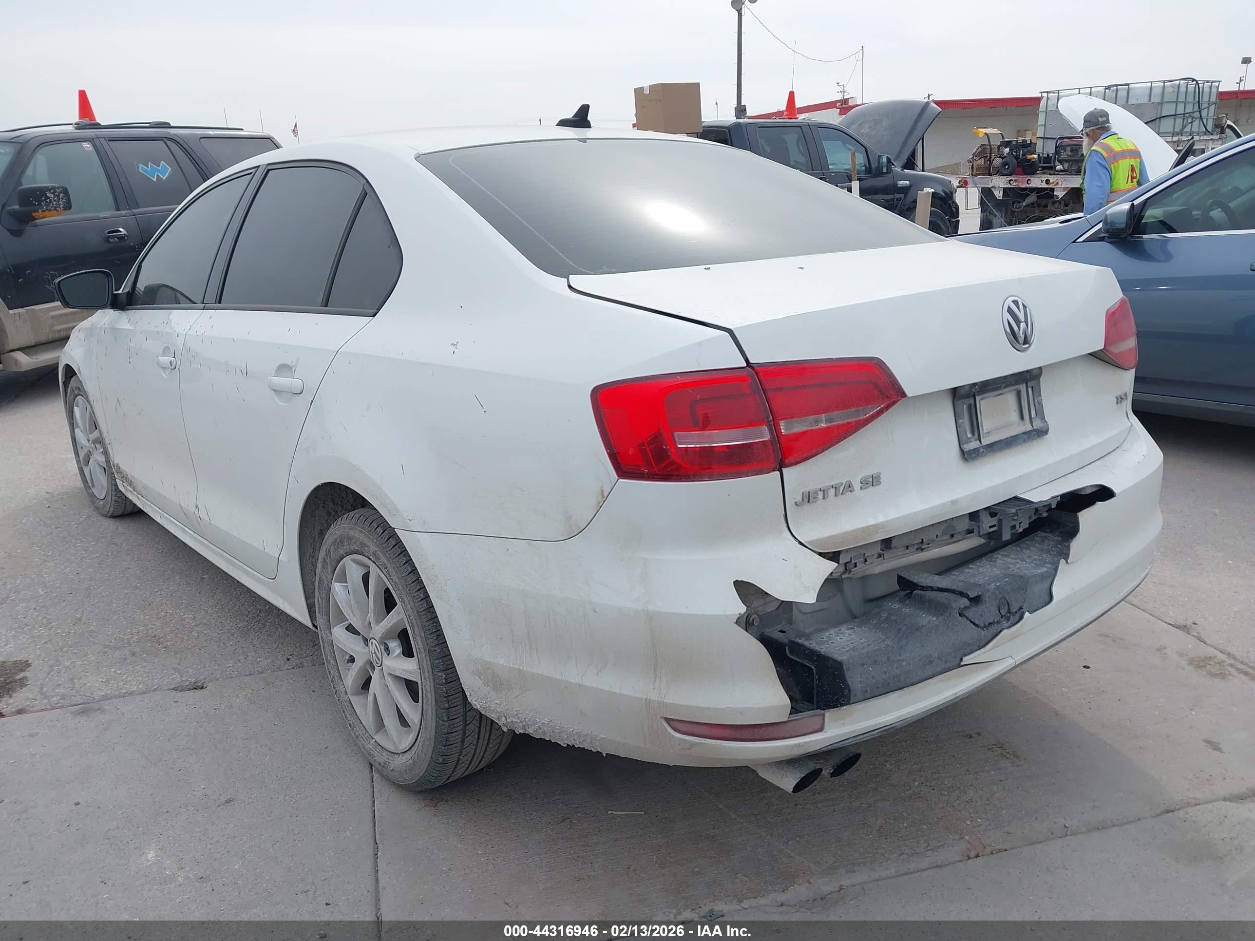 VOLKSWAGEN JETTA image 3