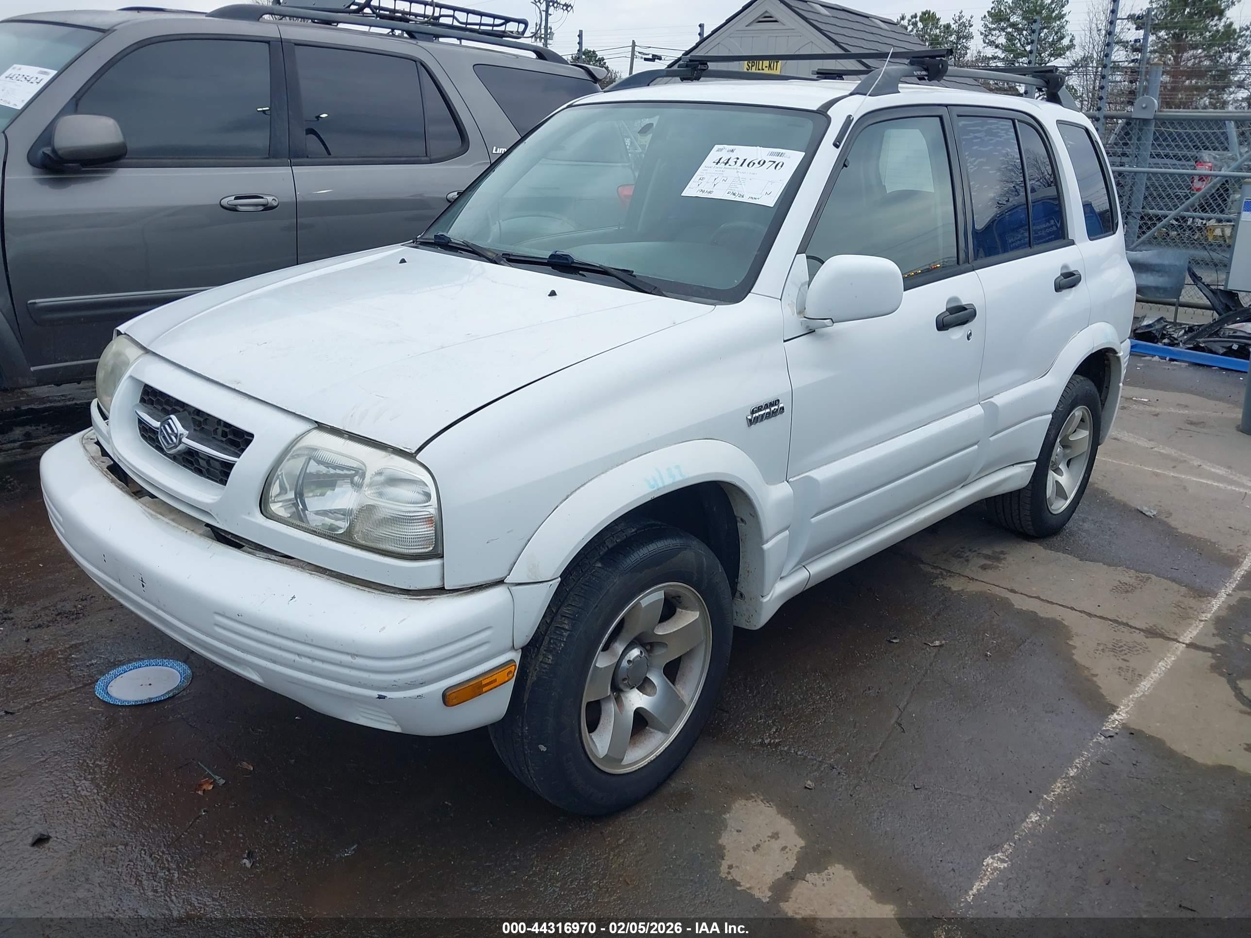 SUZUKI GRAND image 2