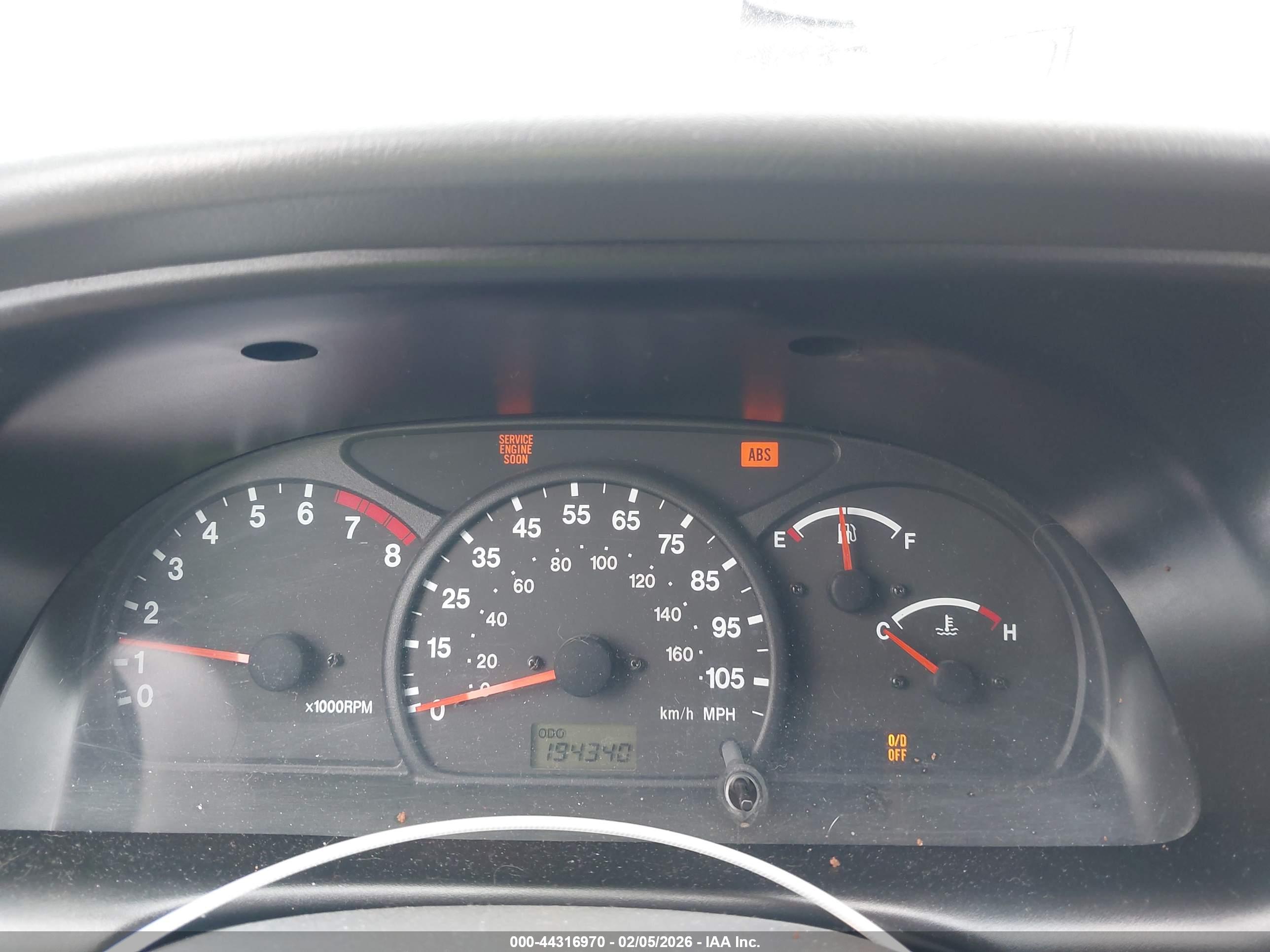 SUZUKI GRAND image 7