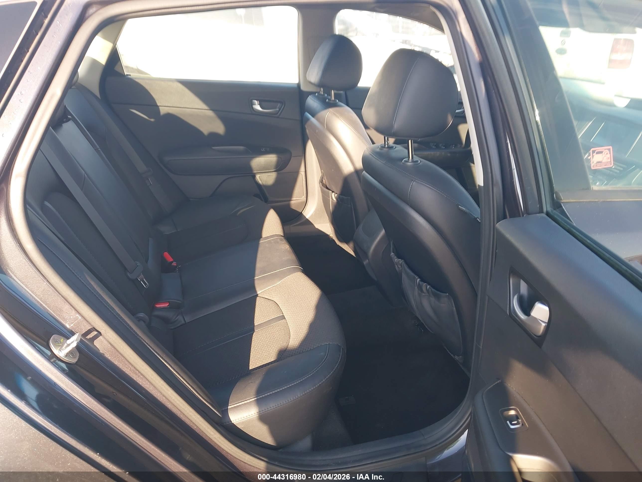 KIA OPTIMA image 8