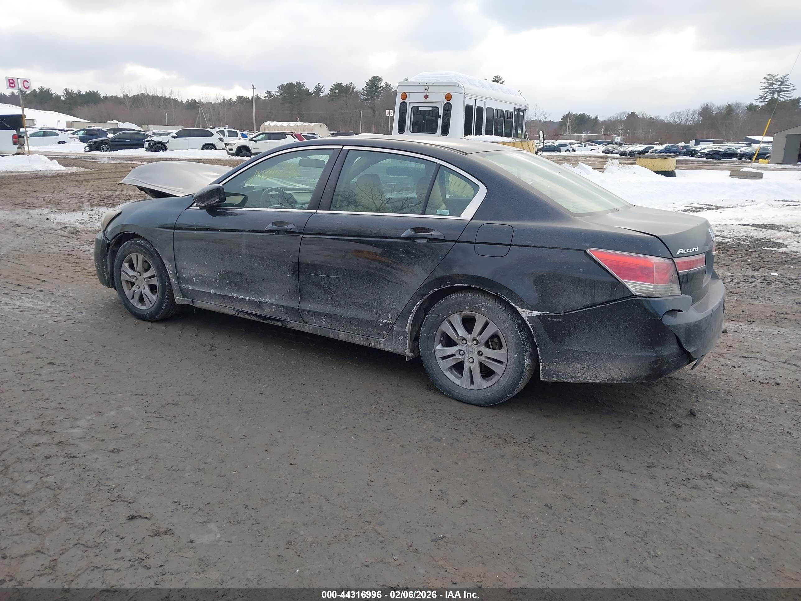 HONDA ACCORD image 3