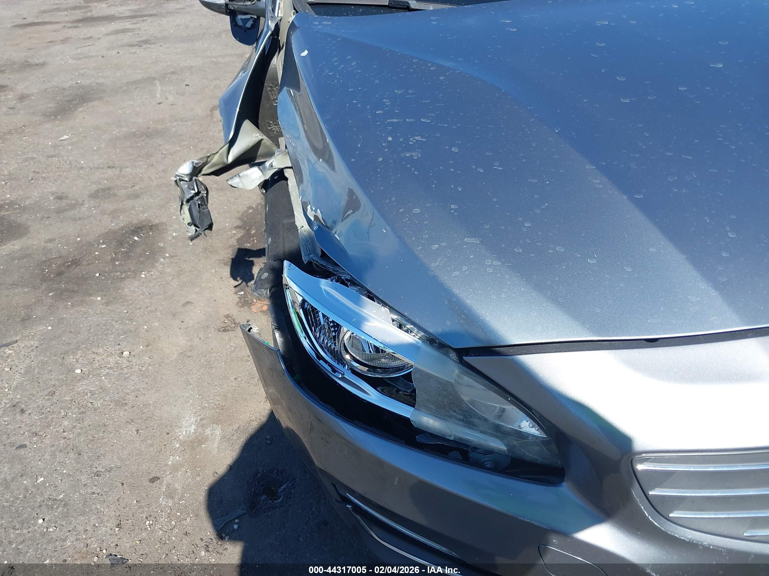 VOLVO V60 image 6
