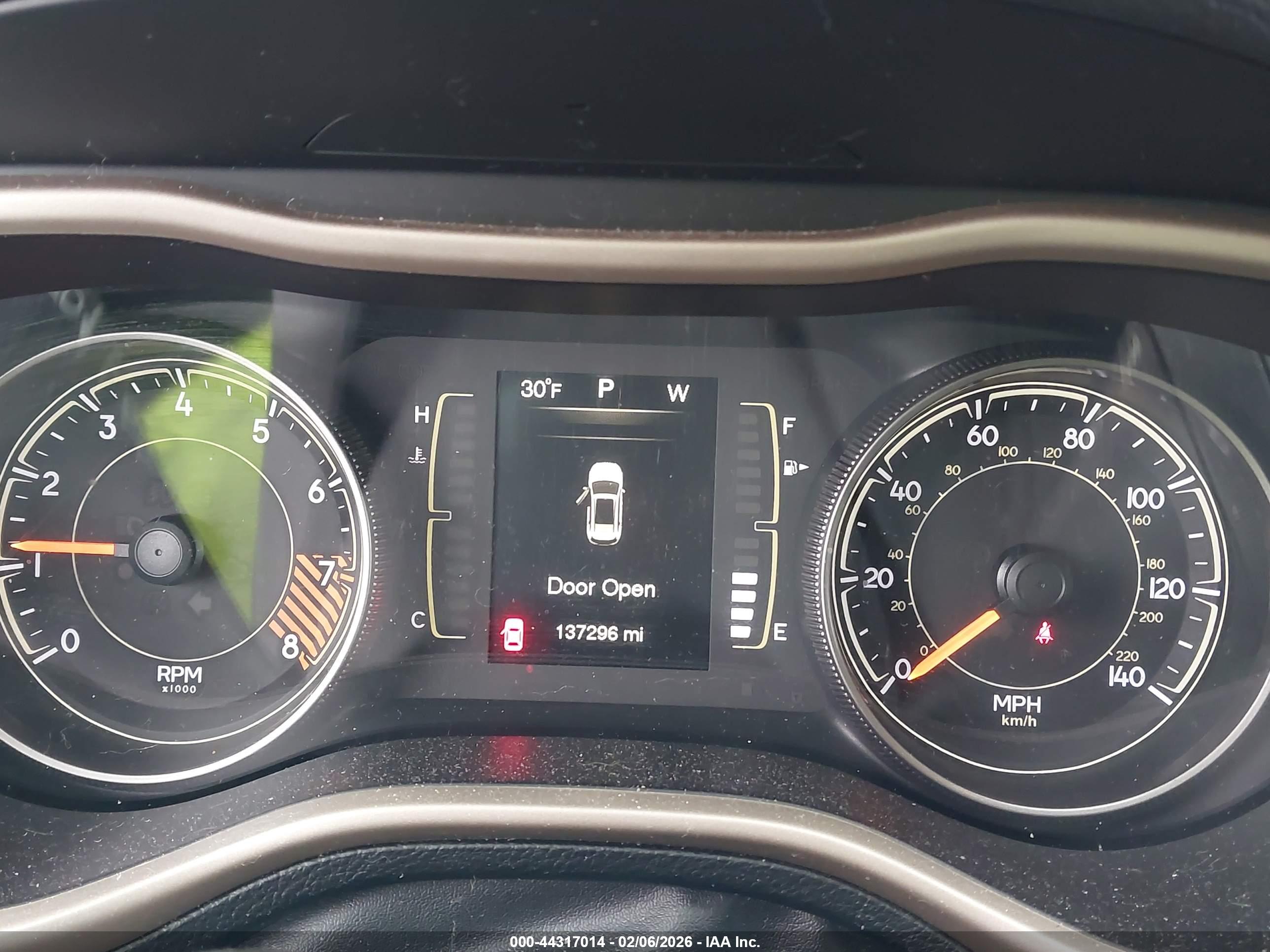 JEEP CHEROKEE image 7