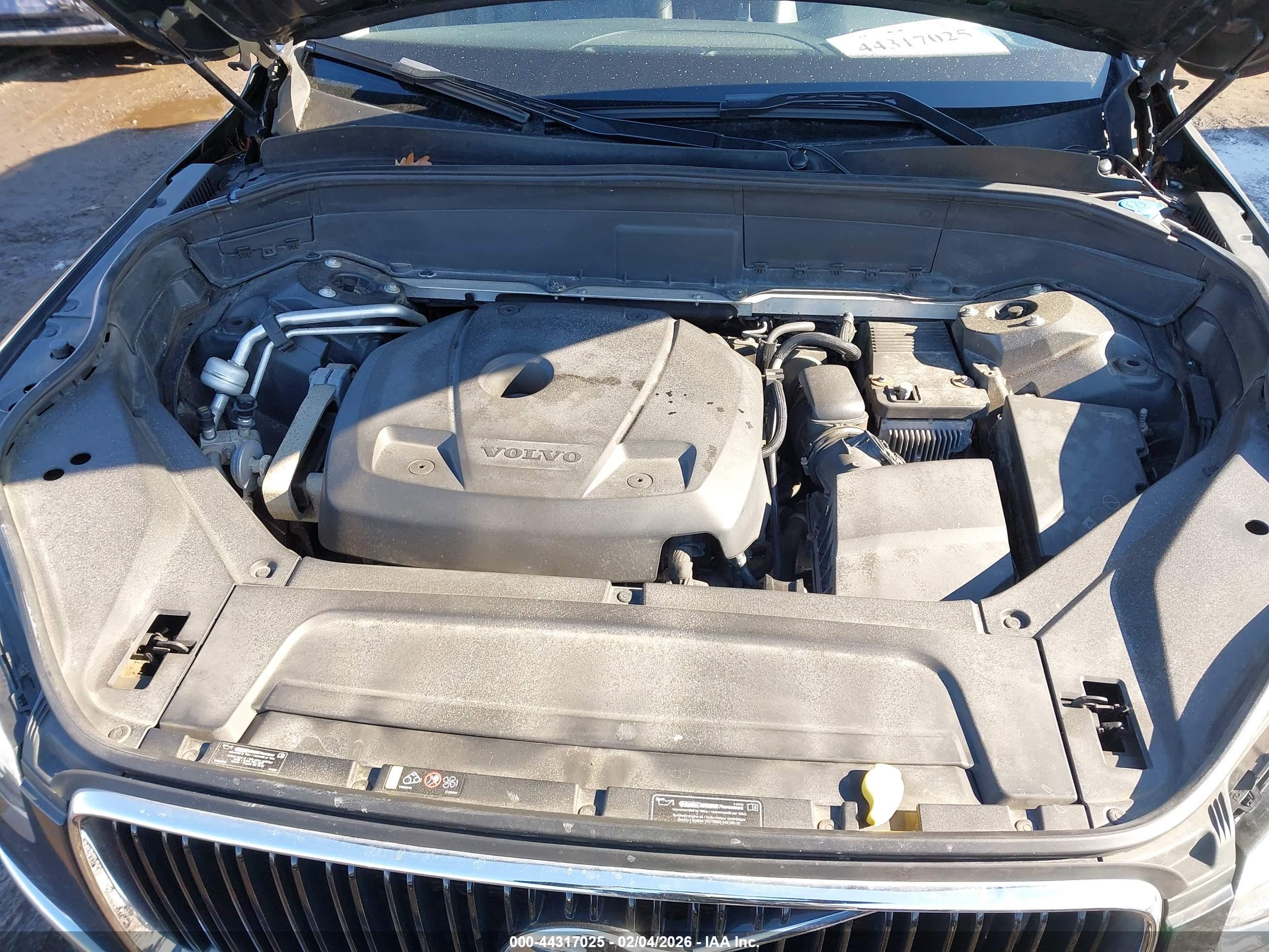 VOLVO XC90 image 10