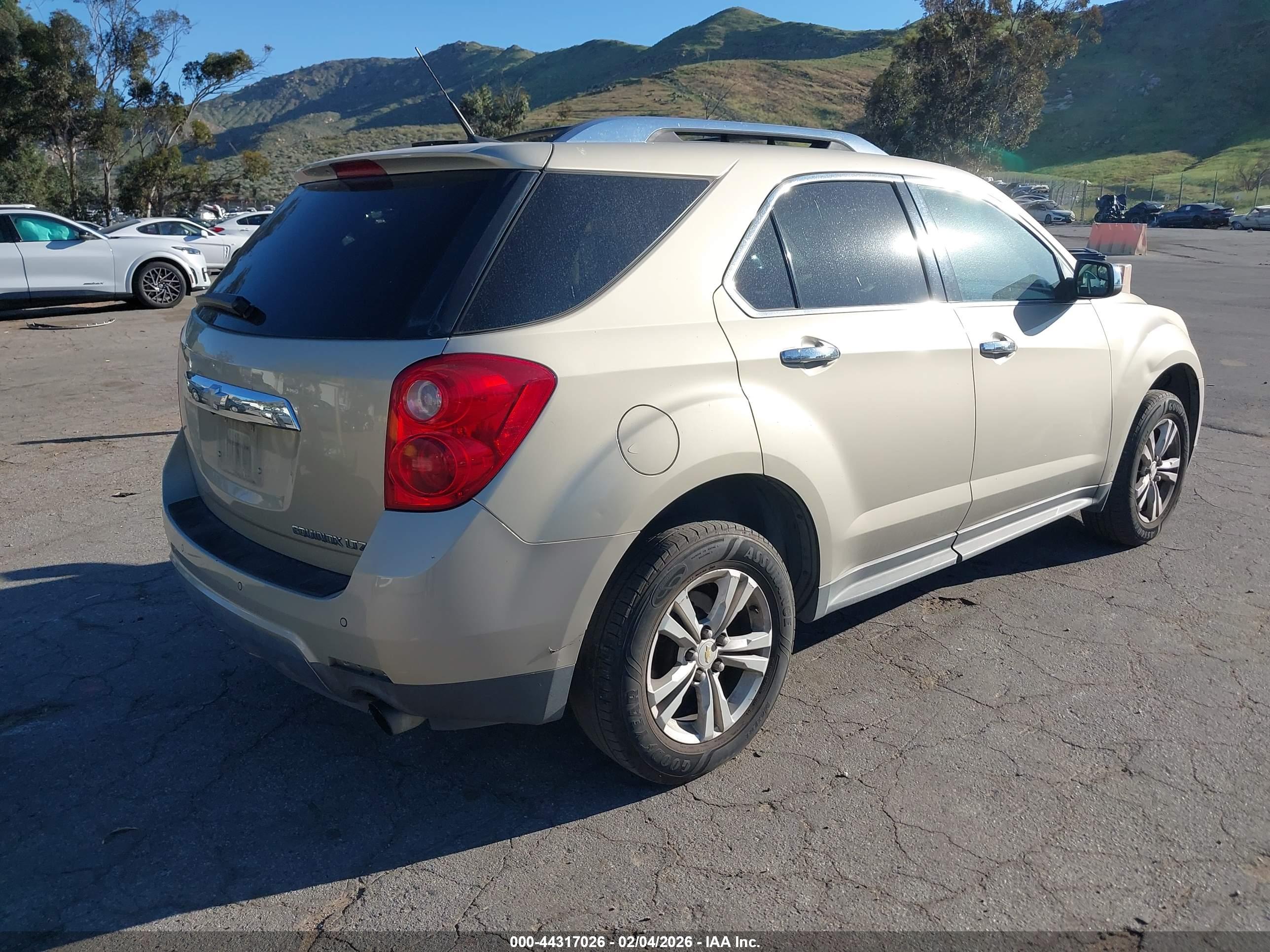 CHEVROLET EQUINOX image 4