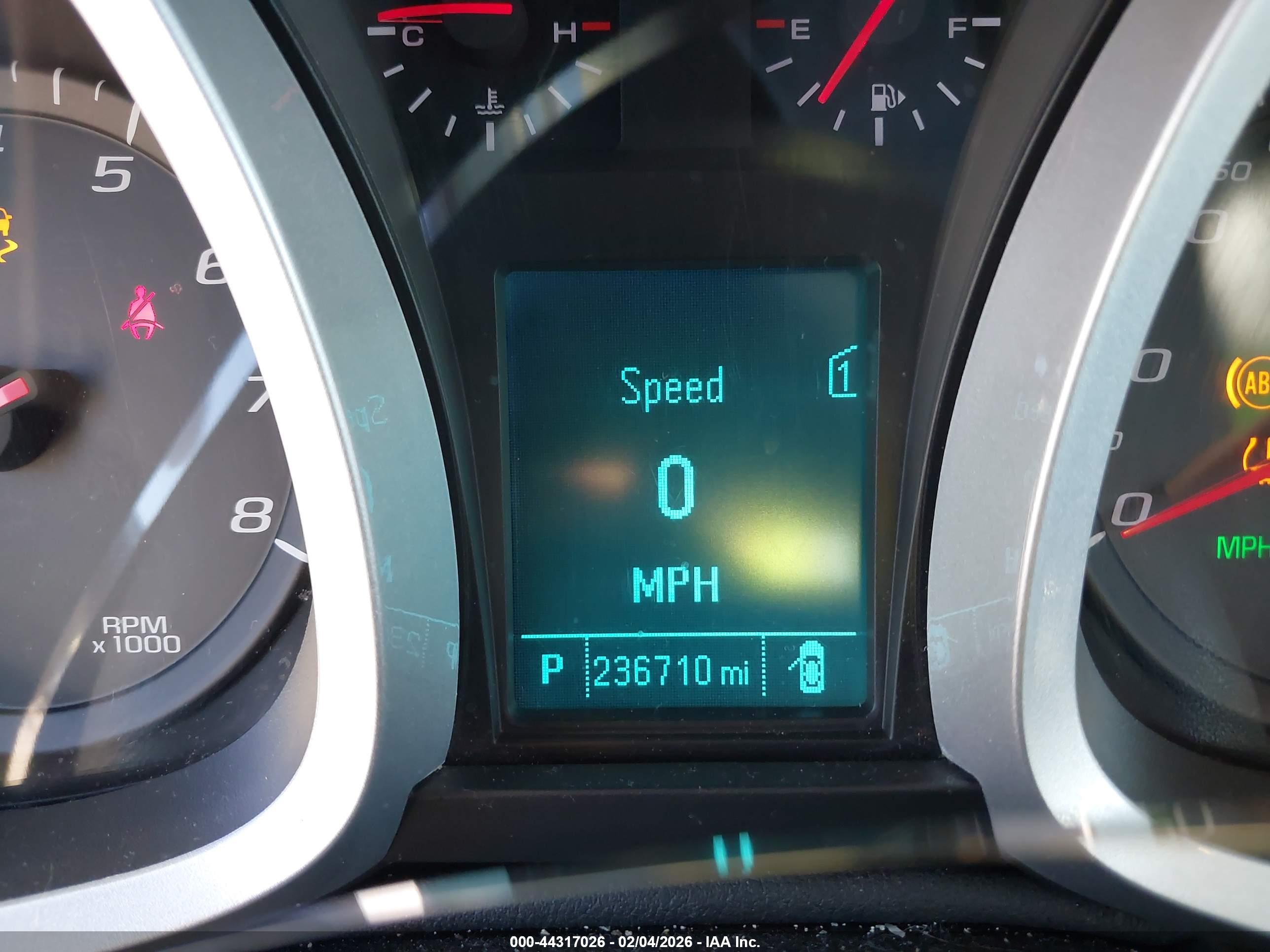 CHEVROLET EQUINOX image 7