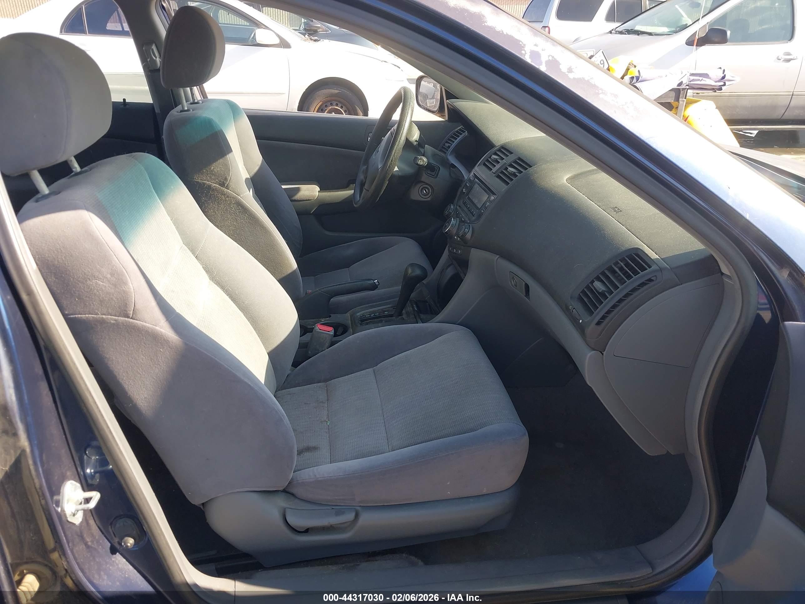HONDA ACCORD image 5