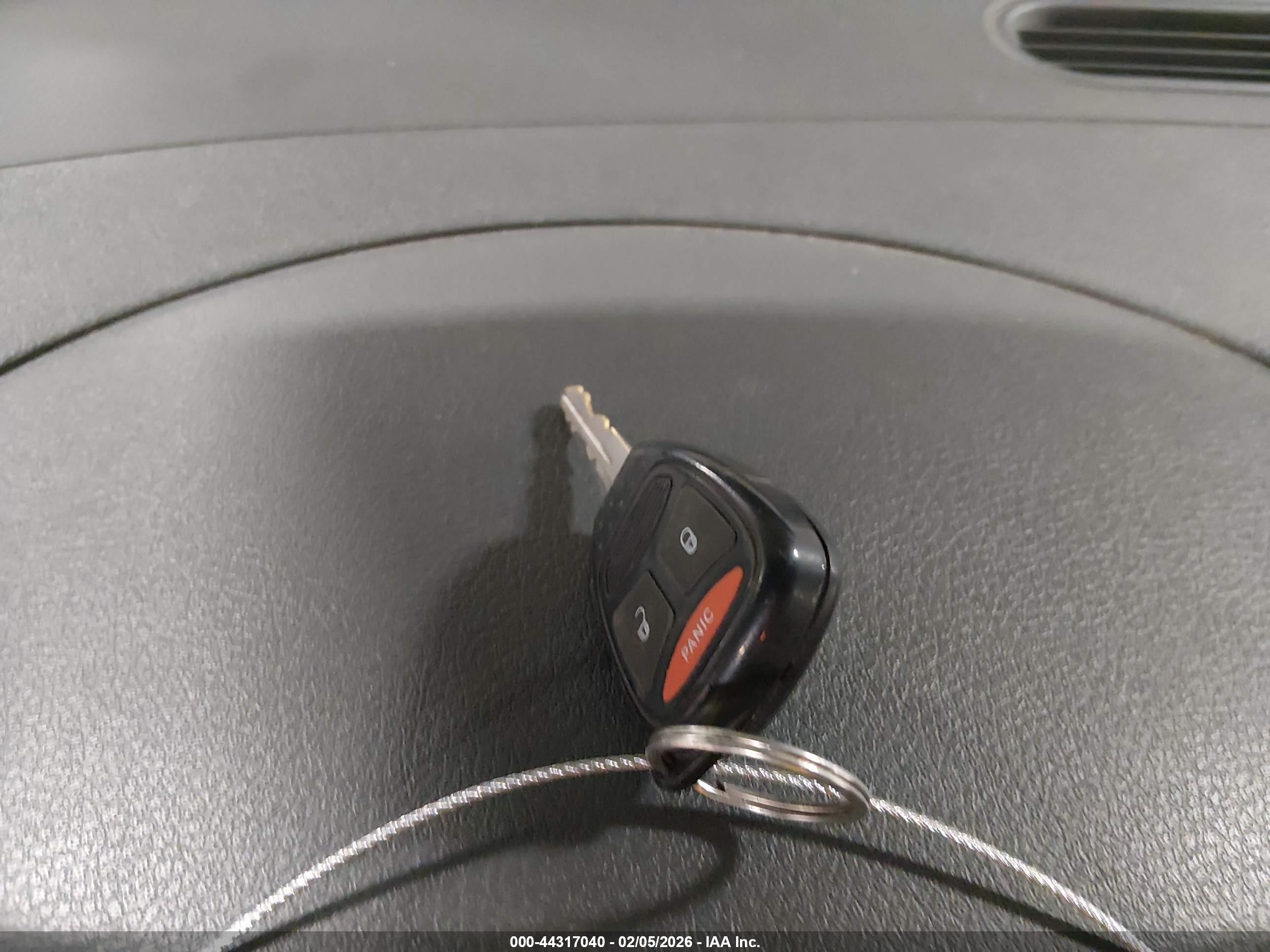 DODGE DAKOTA image 11