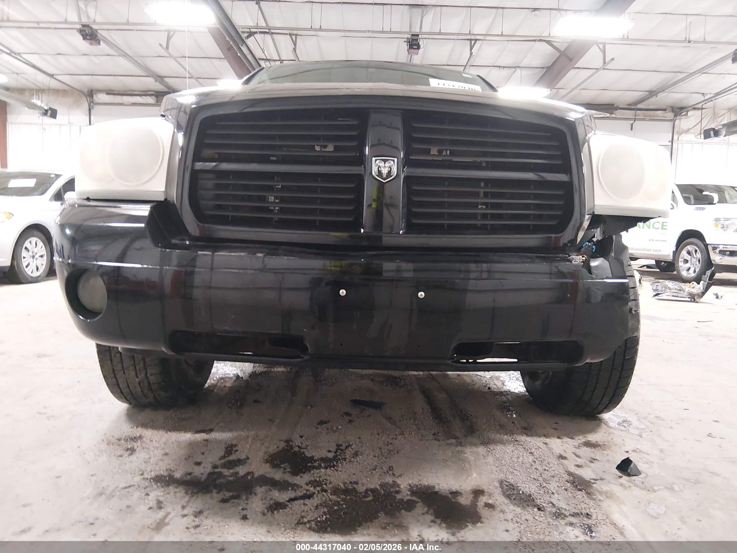 DODGE DAKOTA image 6