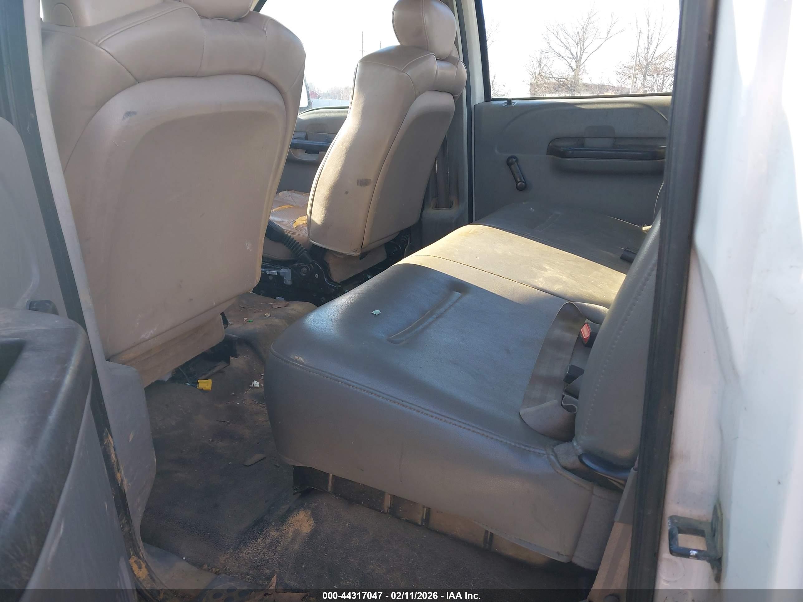 FORD F-250 image 8