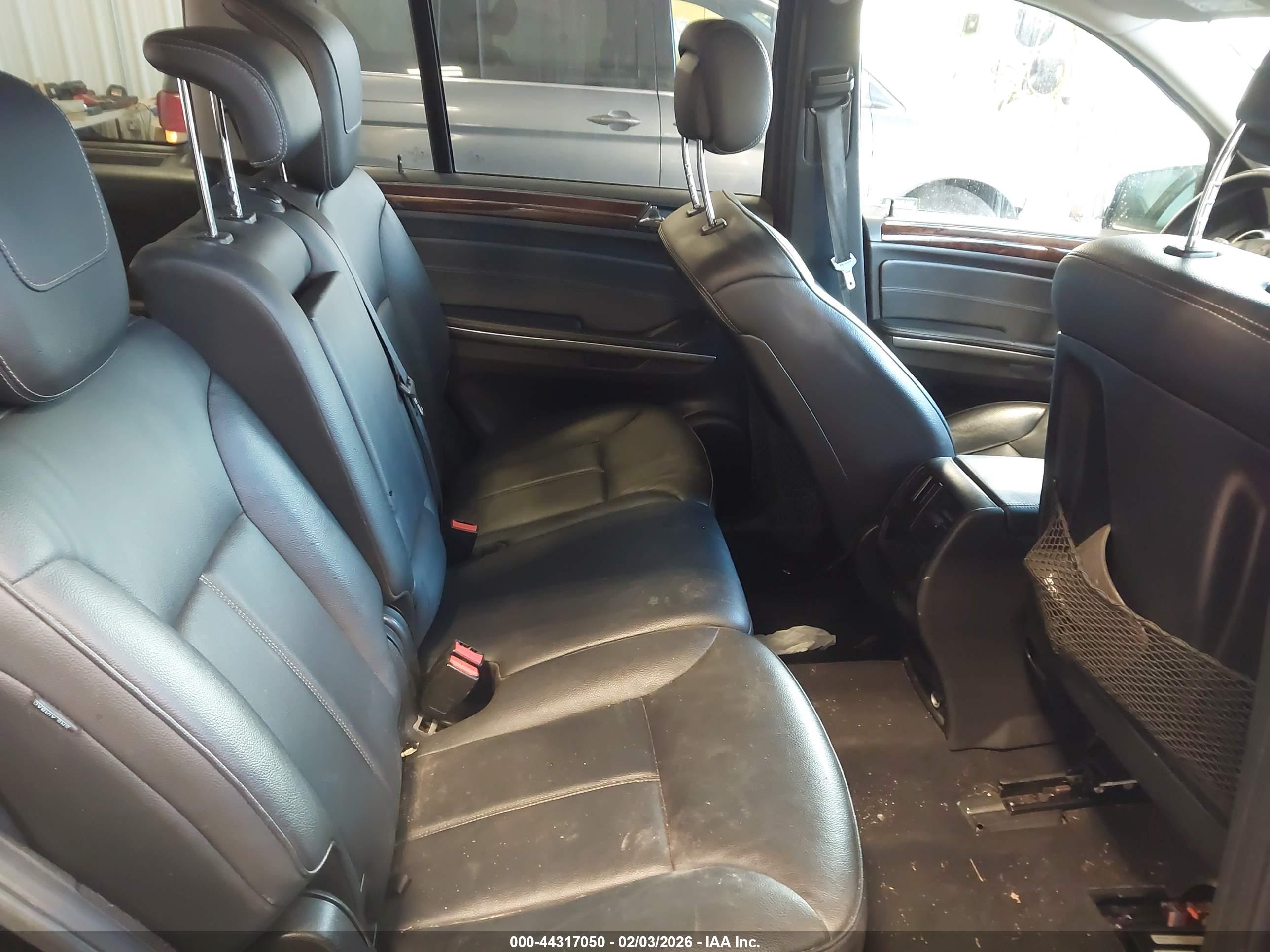 MERCEDES-BENZ GL image 8