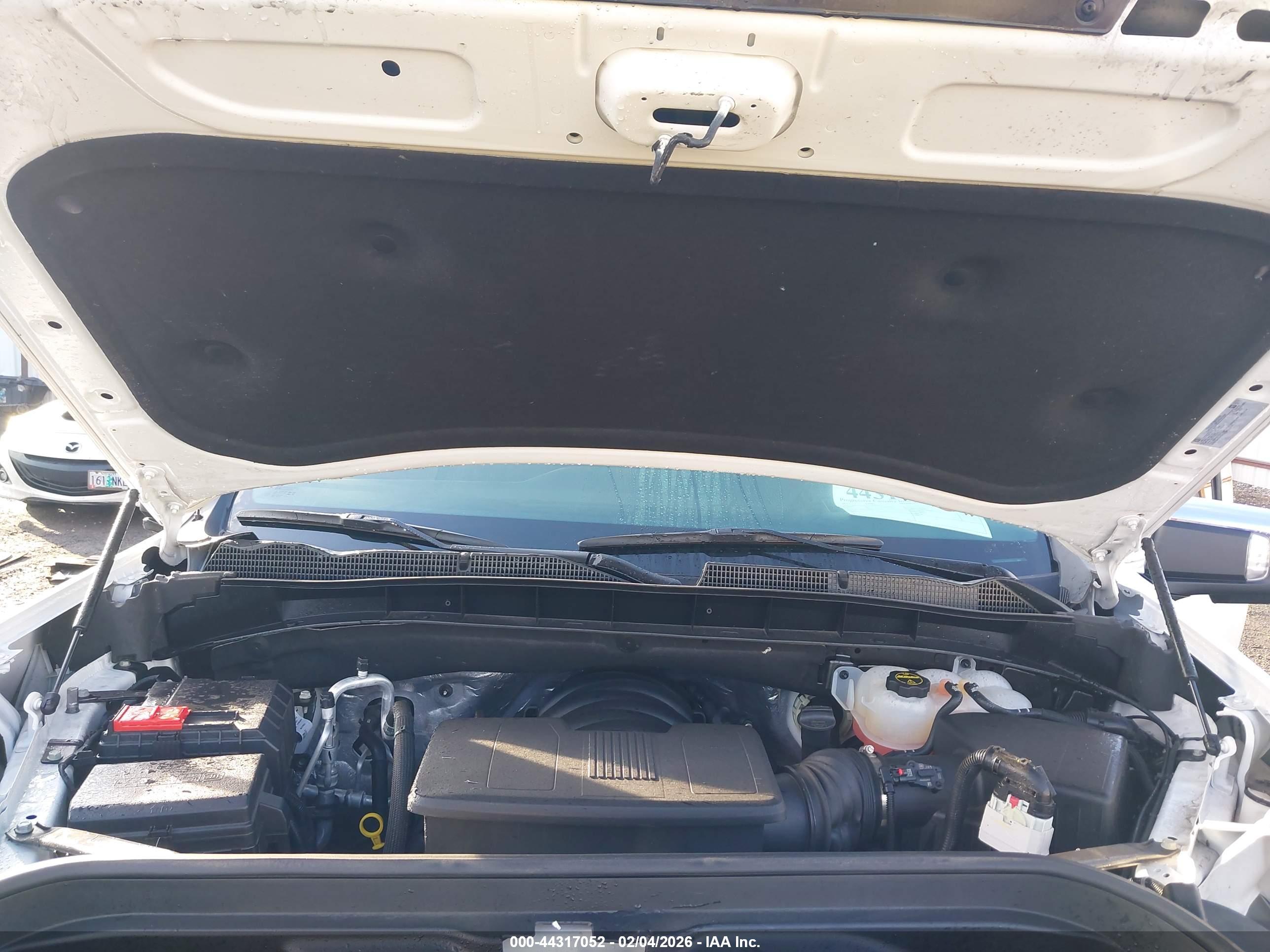 GMC SIERRA image 10