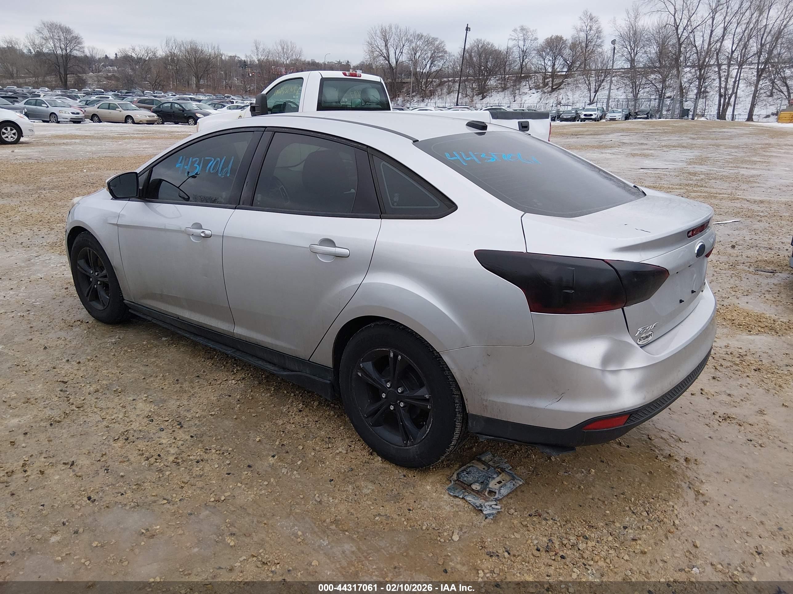 FORD FOCUS image 3