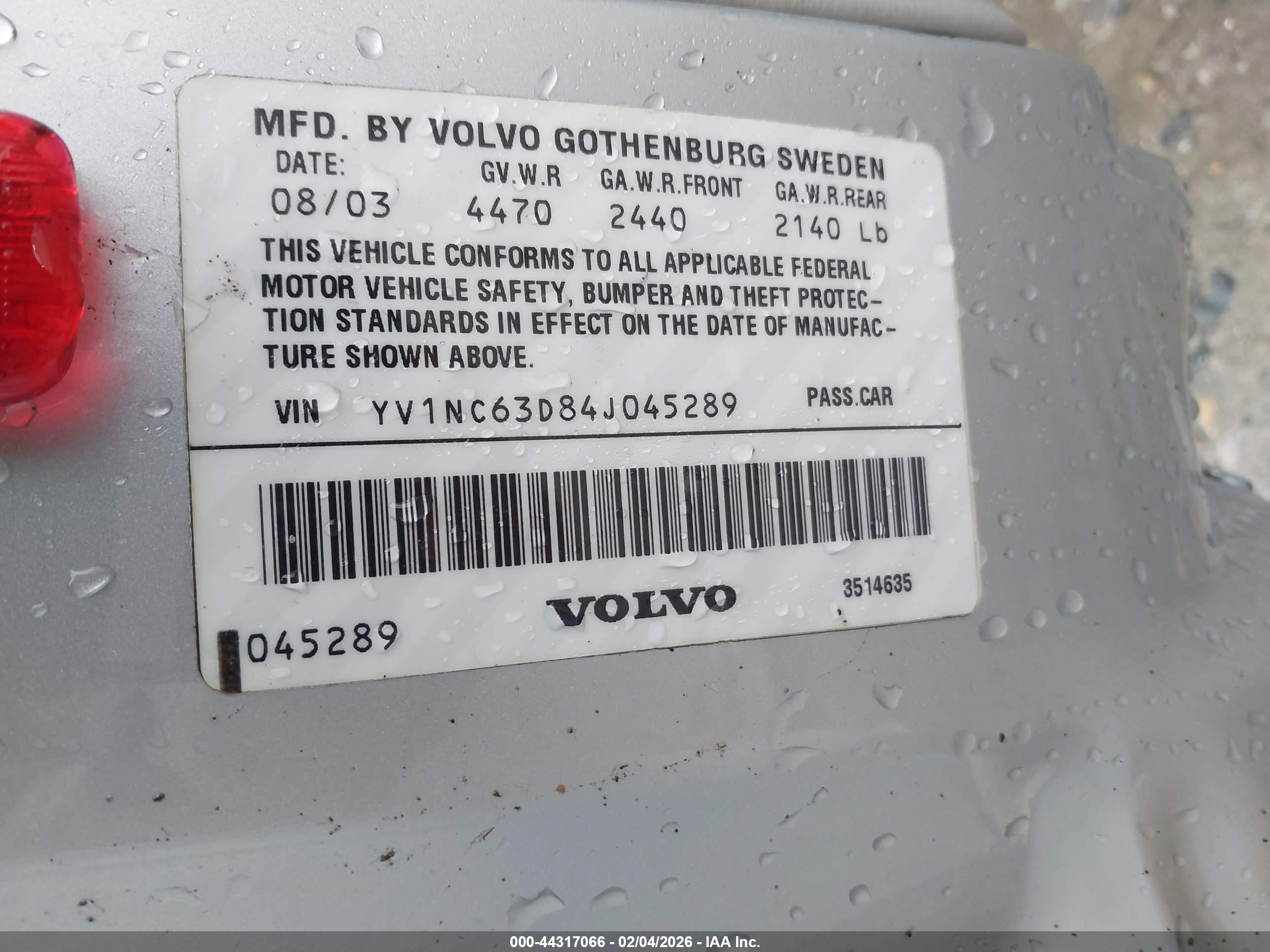 VOLVO C70 image 9