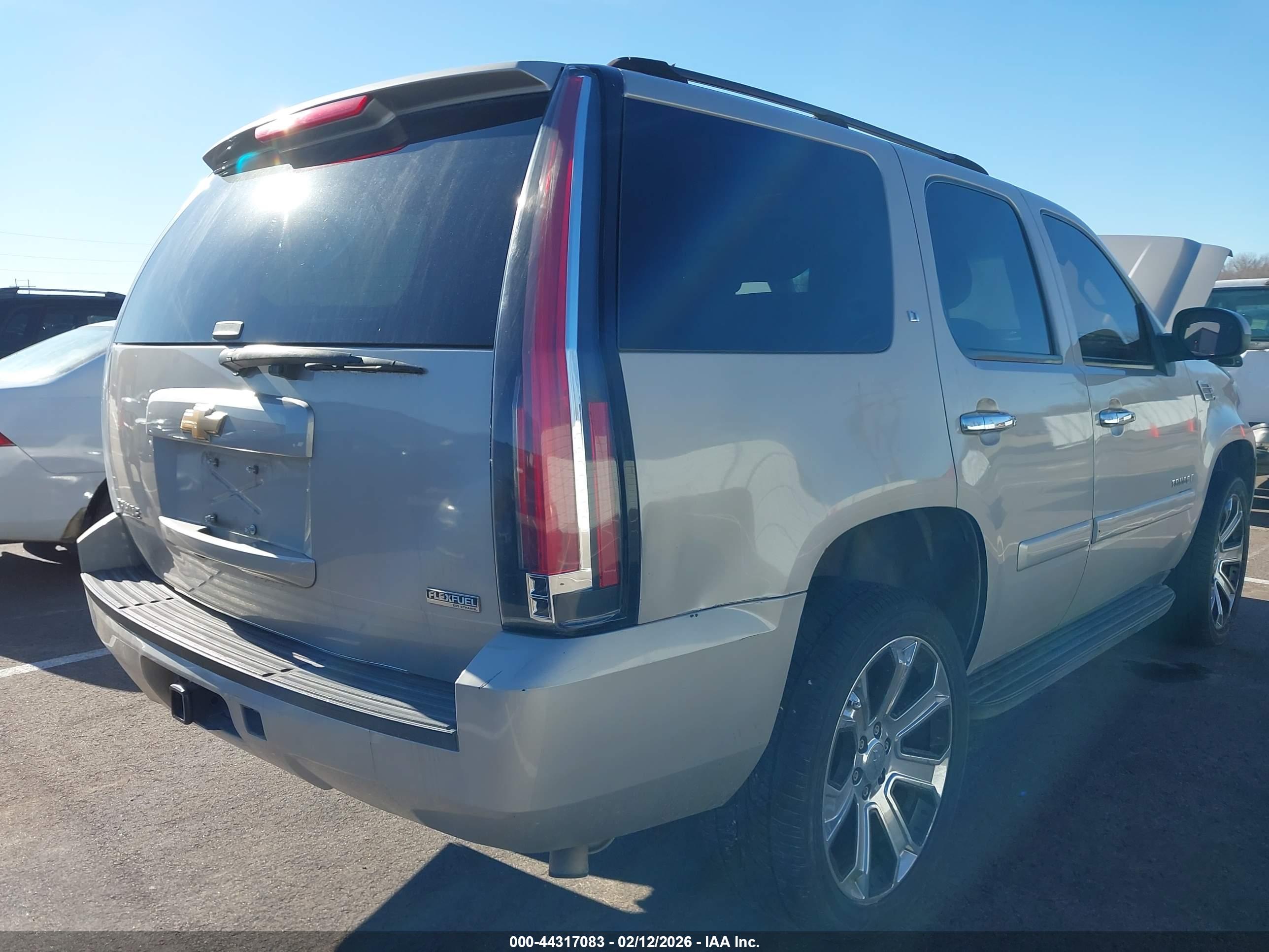 CHEVROLET TAHOE image 6