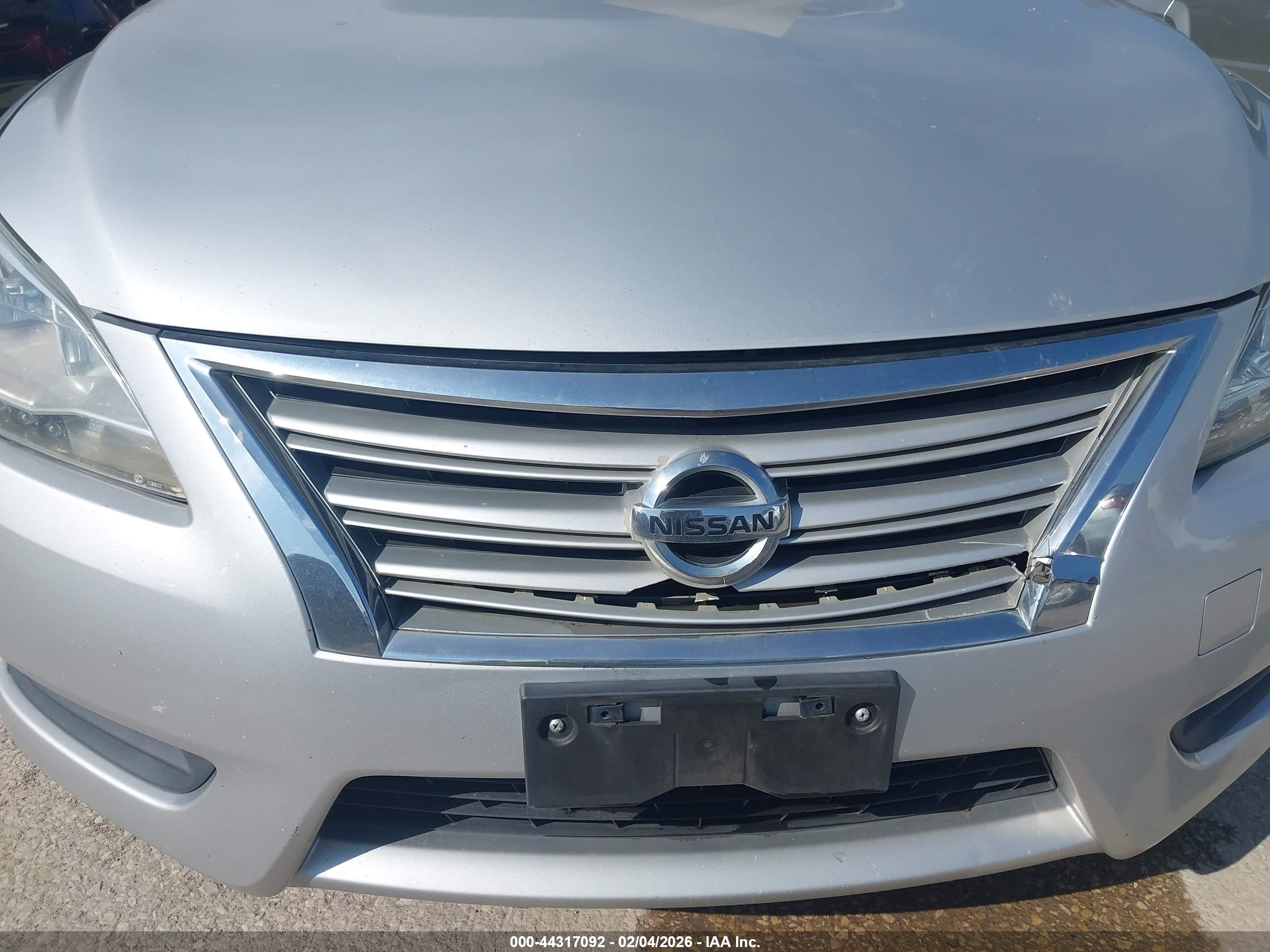 NISSAN SENTRA image 6