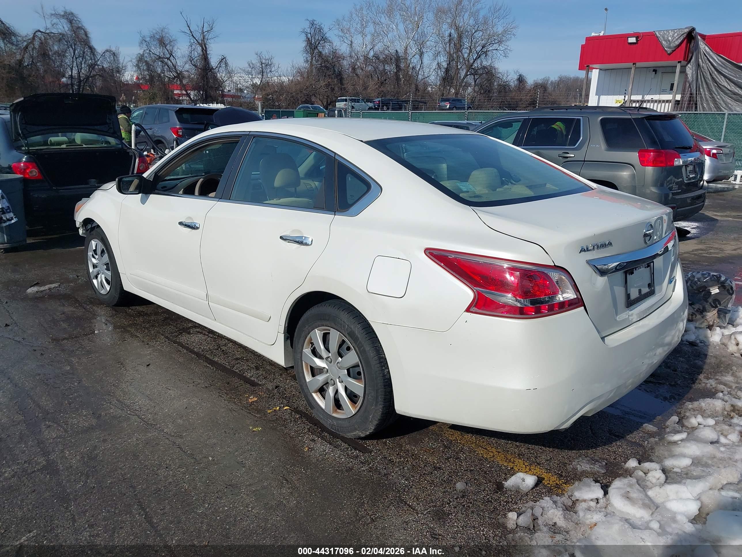 NISSAN ALTIMA image 3