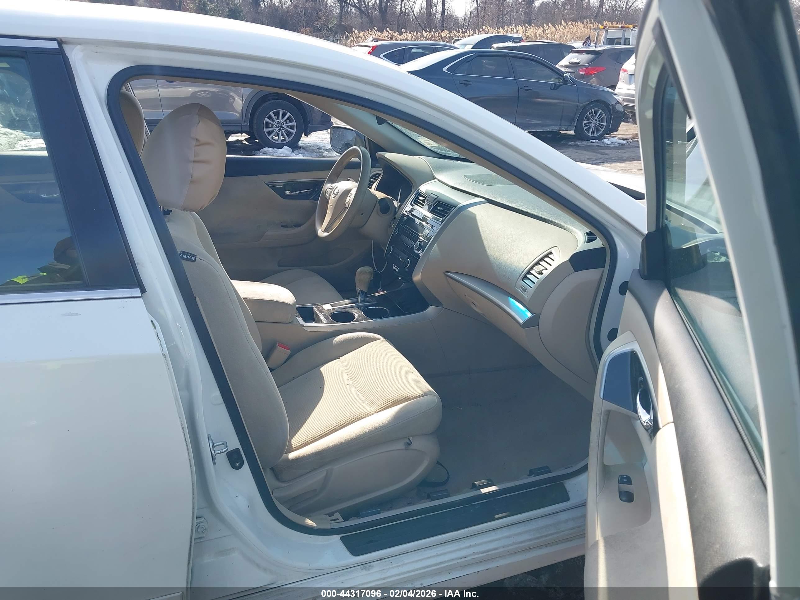 NISSAN ALTIMA image 5