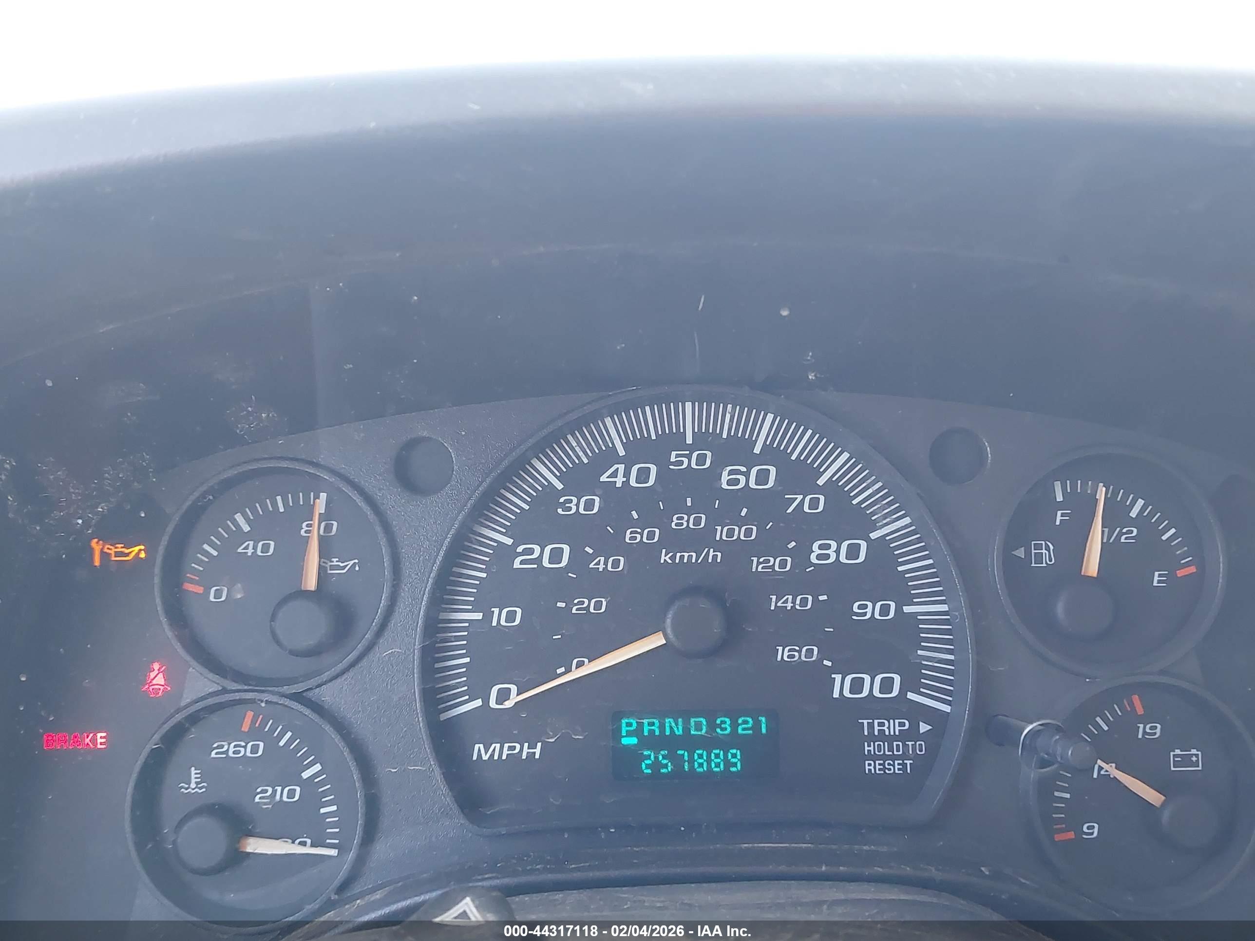 CHEVROLET EXPRESS image 6
