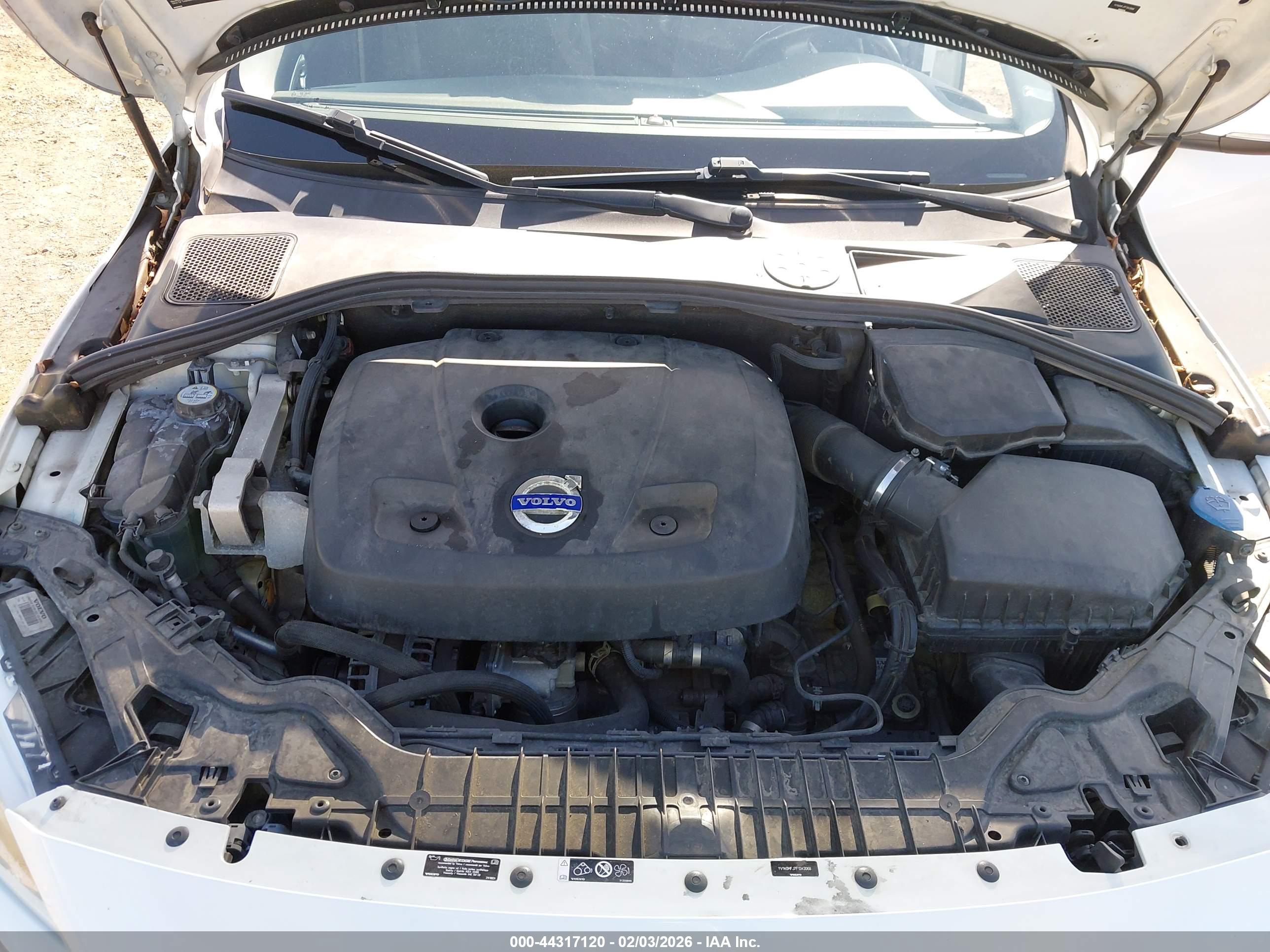 VOLVO S60 image 10