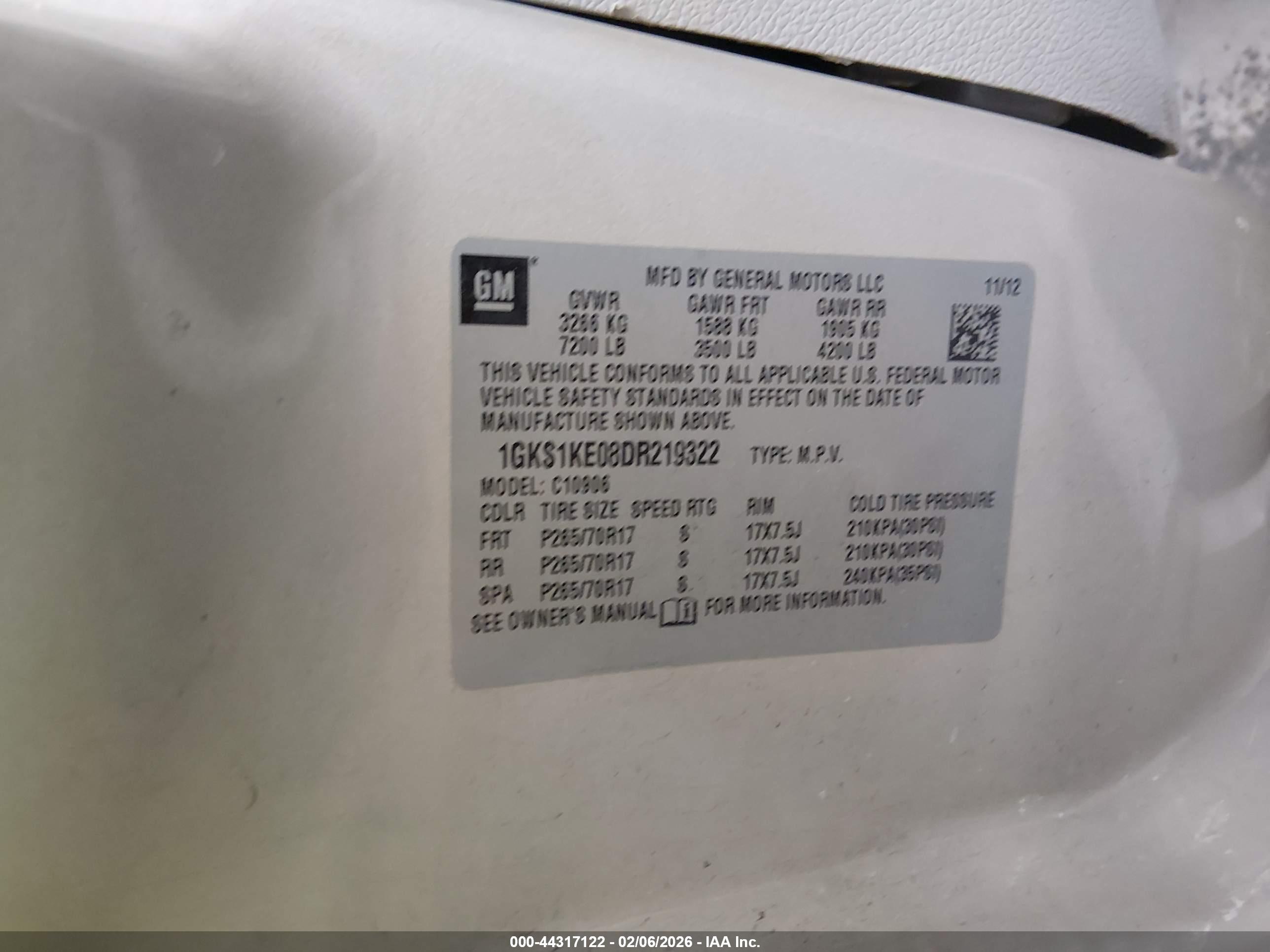 GMC YUKON image 9