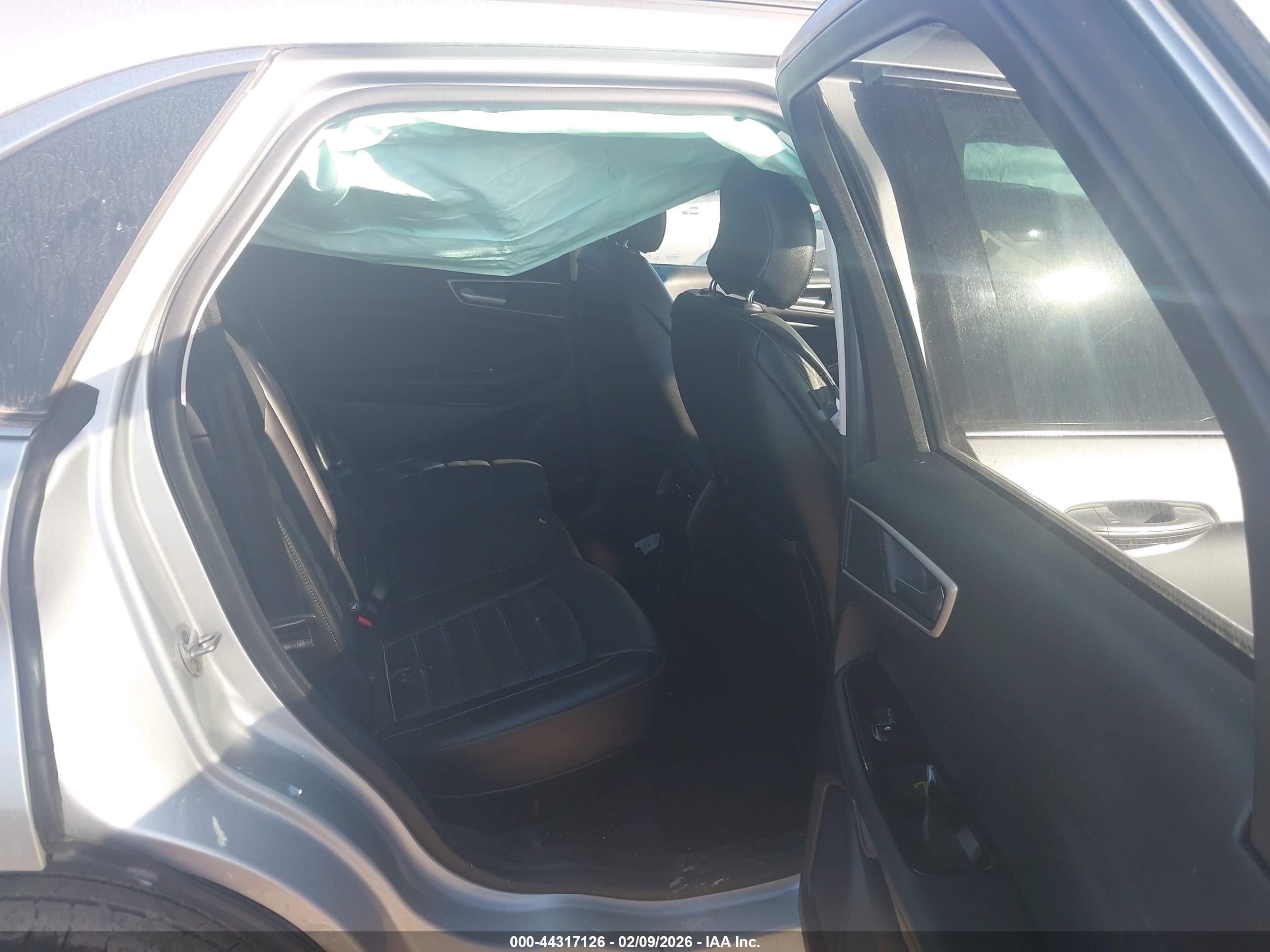 FORD EDGE image 8