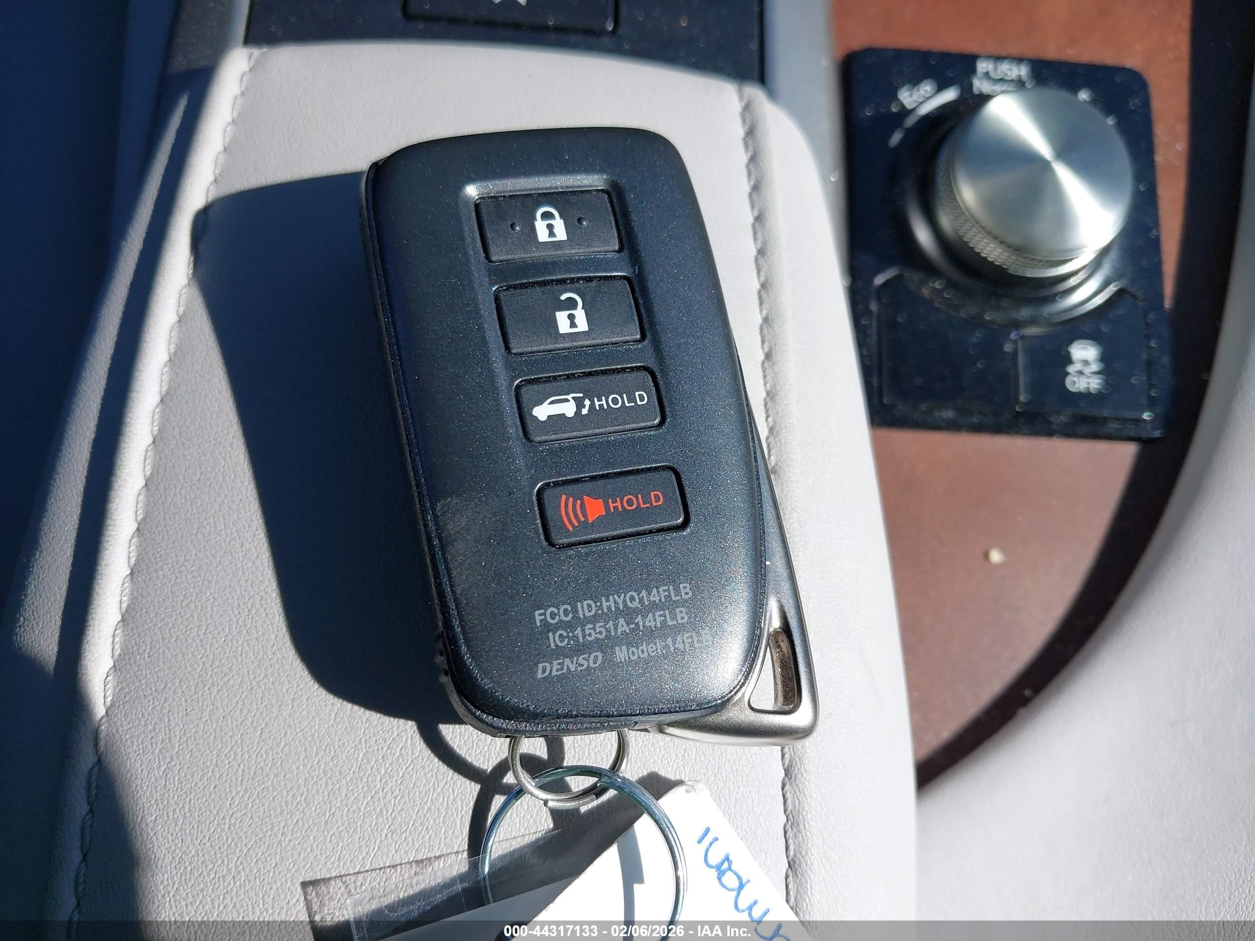 LEXUS RX image 11