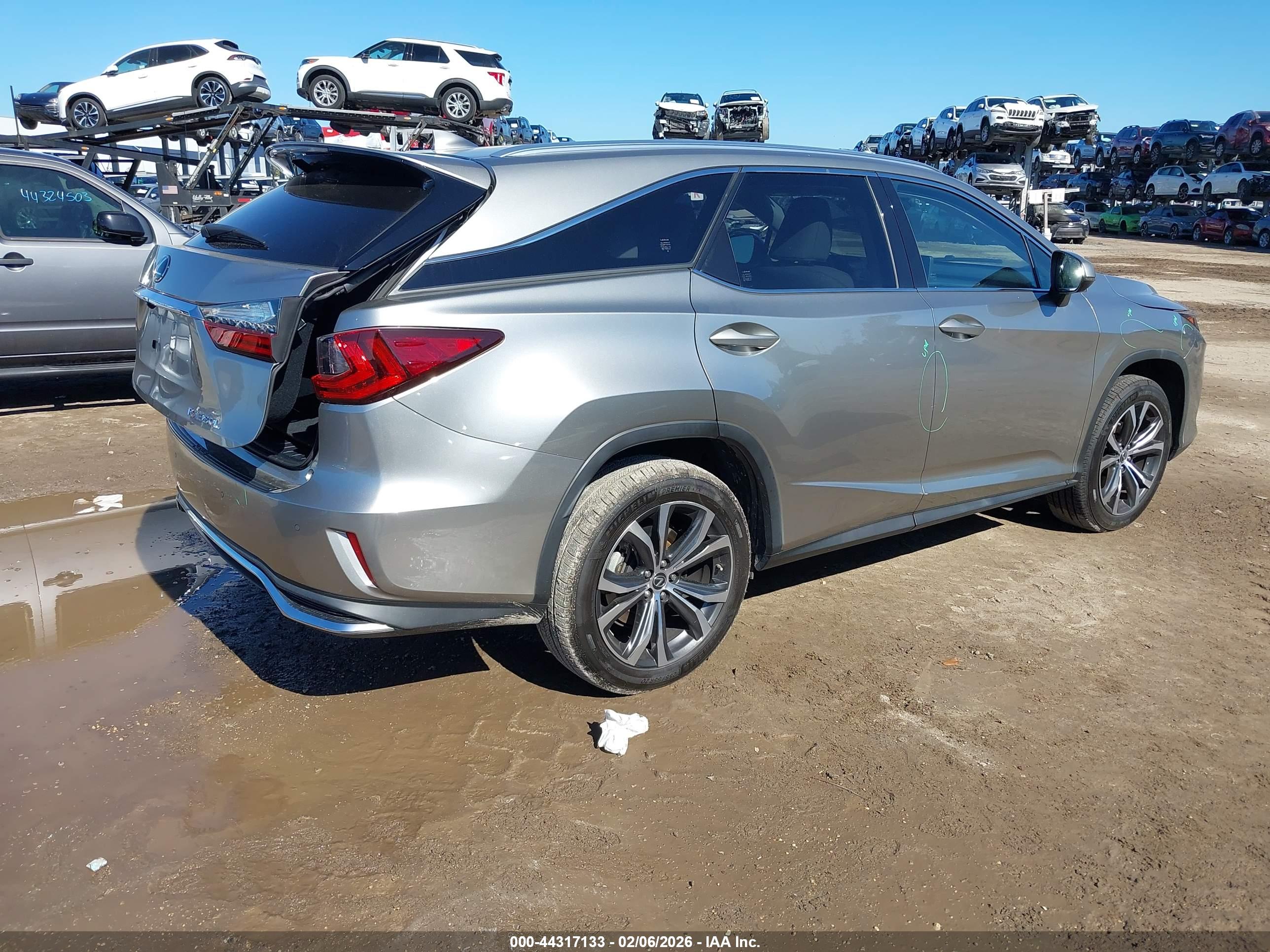 LEXUS RX image 4