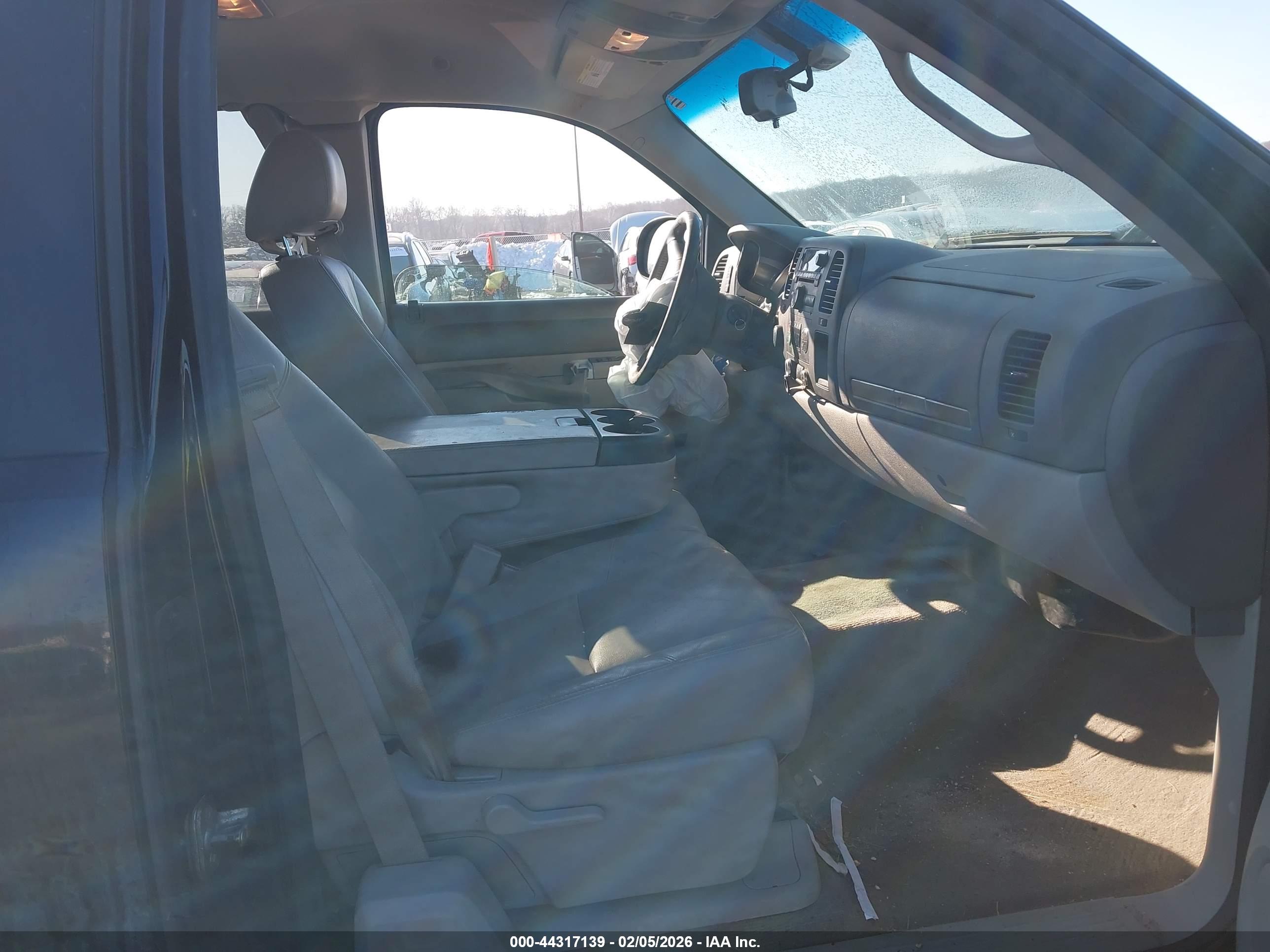 GMC SIERRA image 5